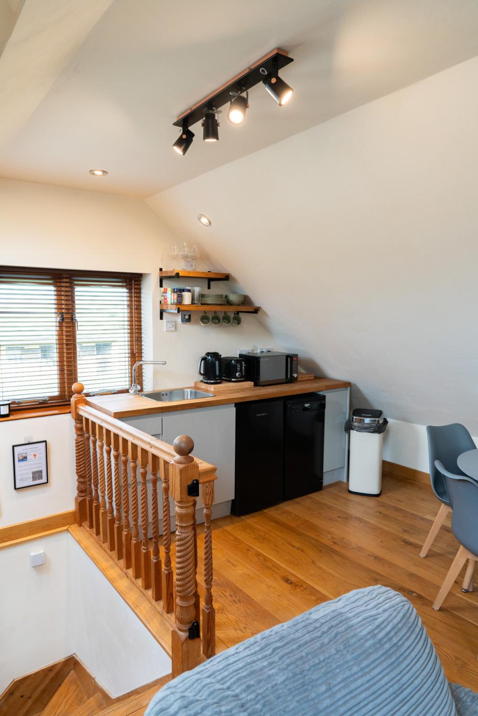 Silverwood Stylish House - Pass the Keys