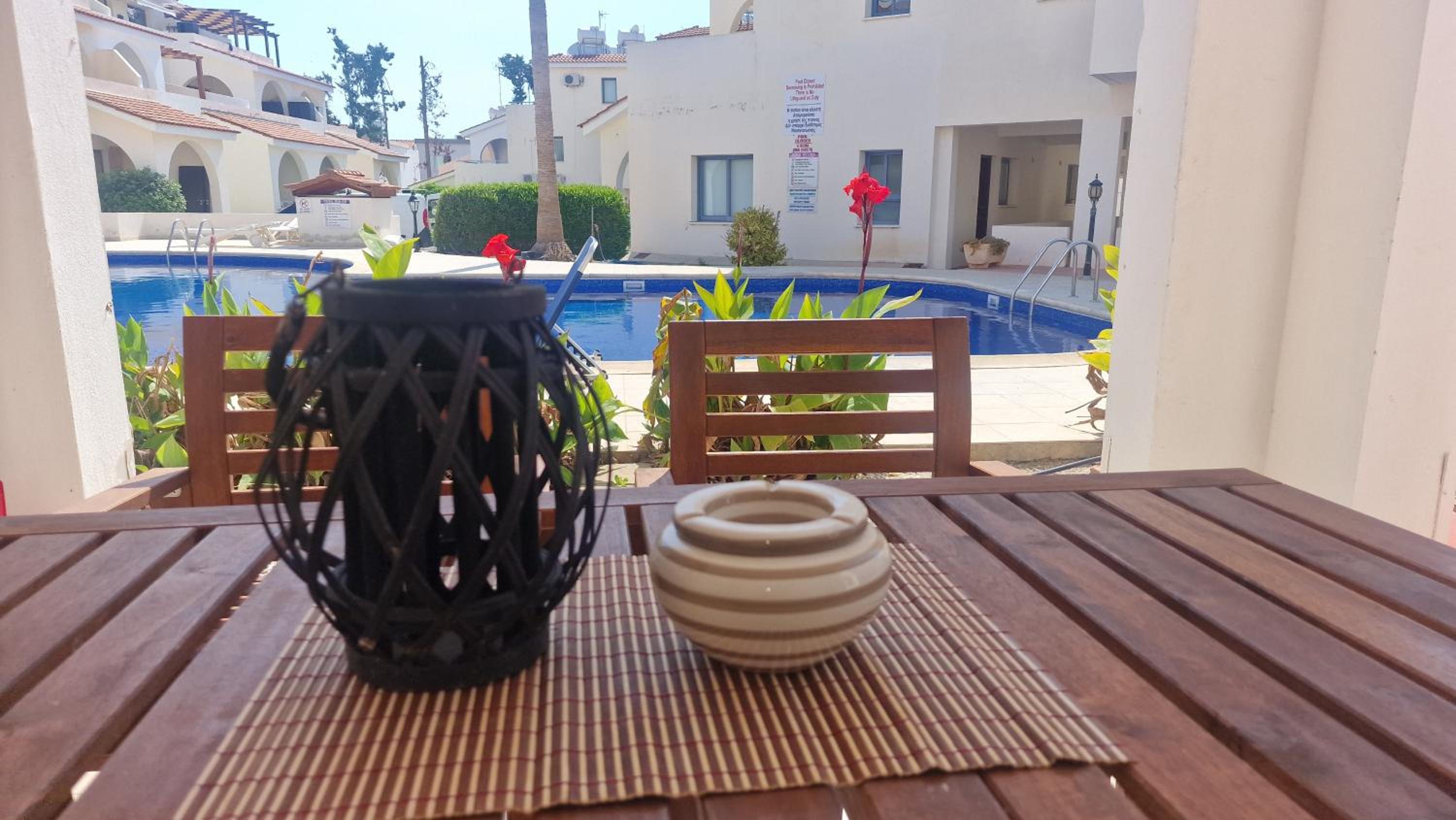 Blue Pearl holiday apartments with pool in kato paphos