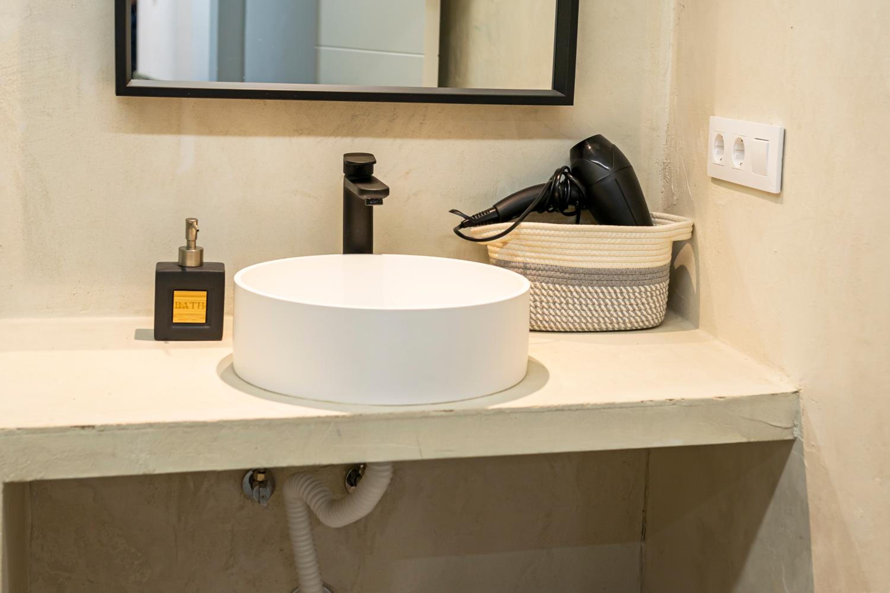 Resolana Suites view 5