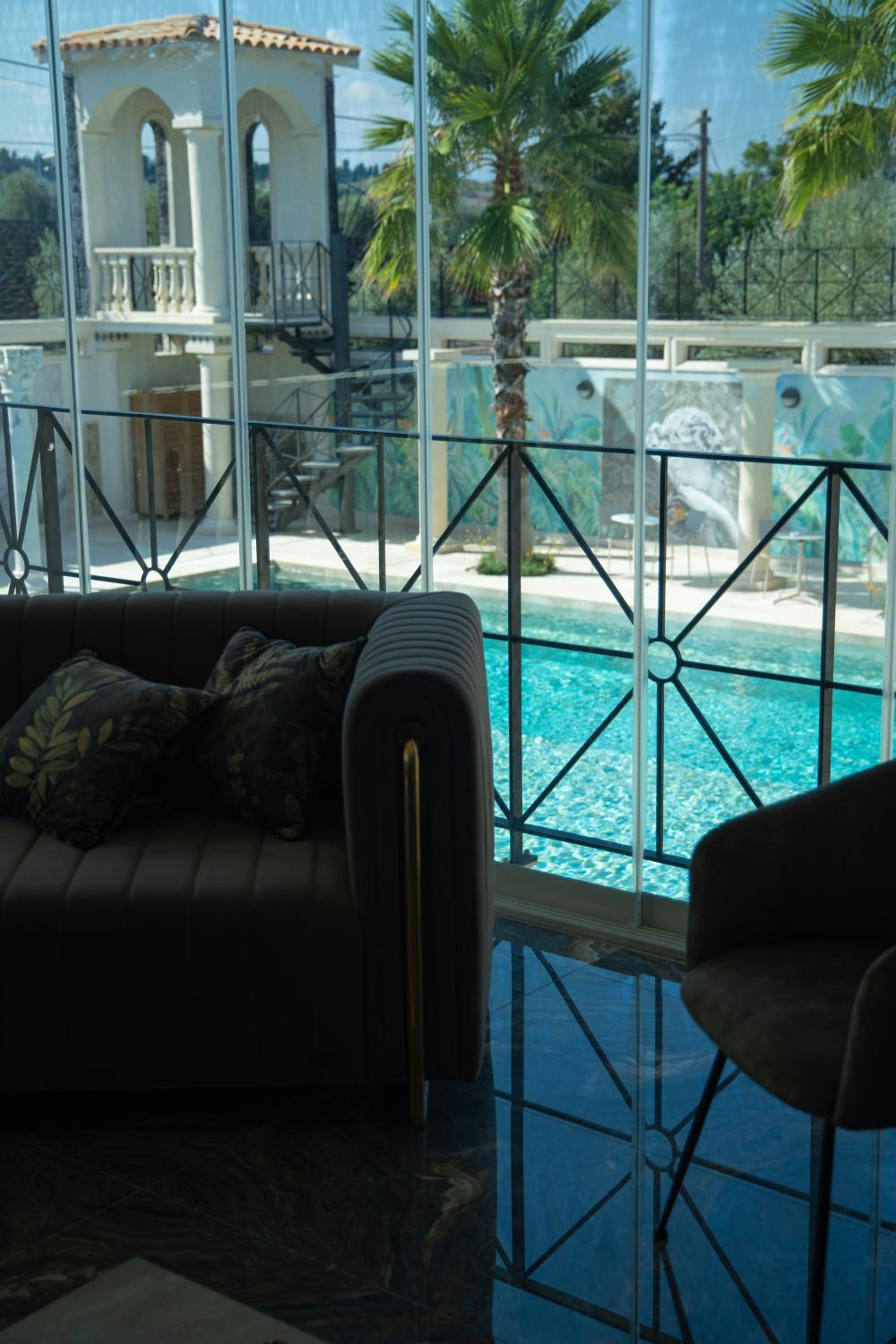 Thalos boutique home