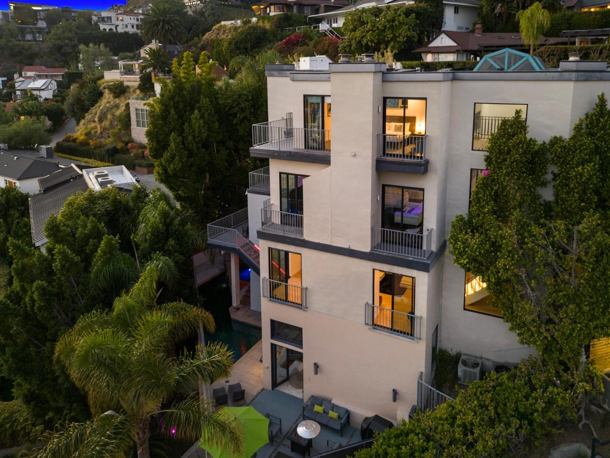 Hollywood Hills Chateau Marmont Villa