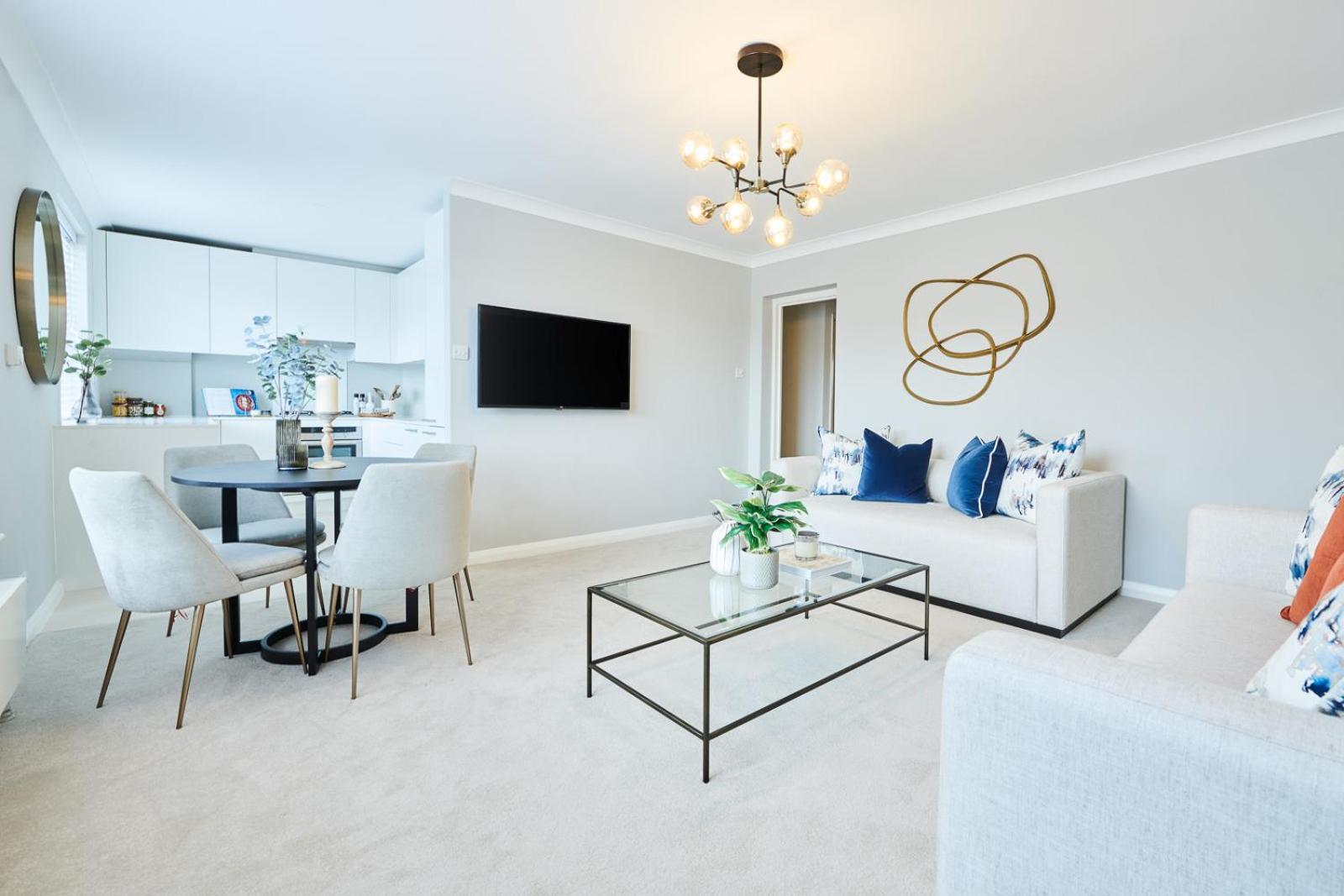 Pond Place Apartments