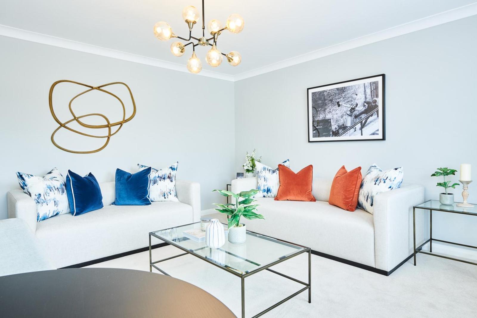 Pond Place Apartments