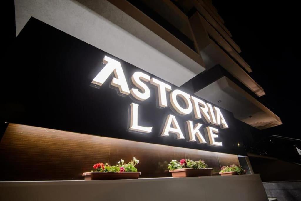 Astoria STUDIO few minutes walk to the Beach and Clubs in Mamaia Nord view 2