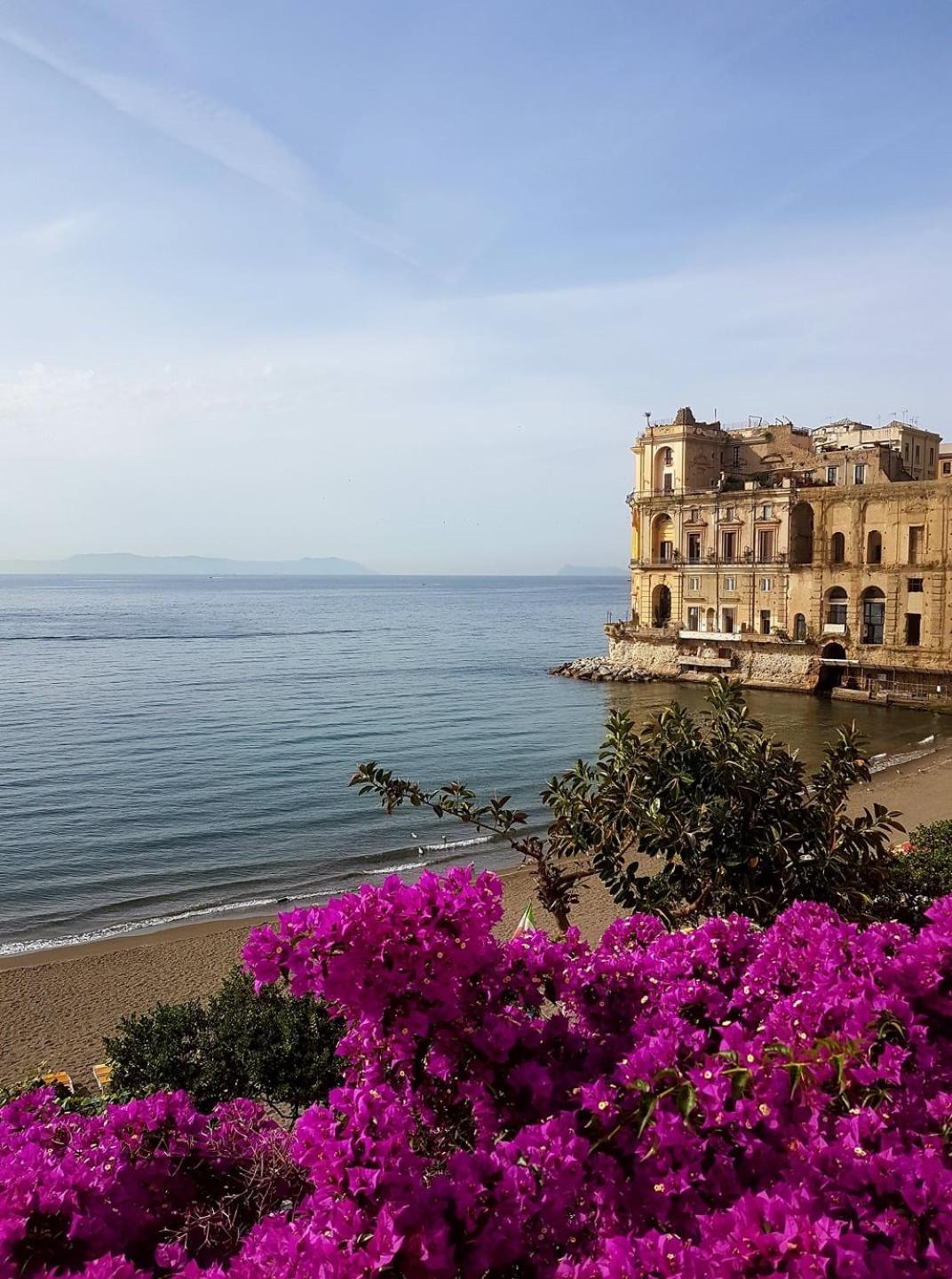 Appartamento nello storico “Palazzo Donn’Anna”