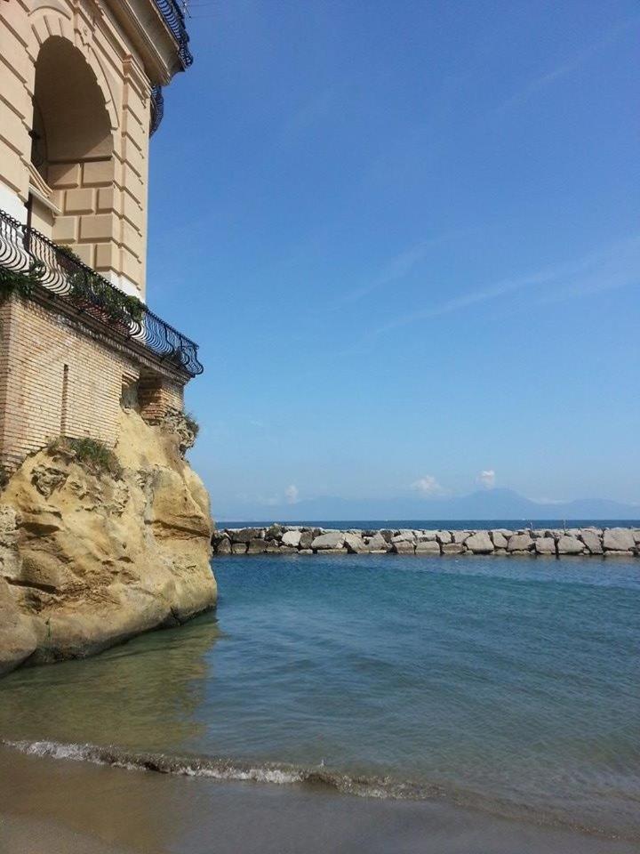 Appartamento nello storico “Palazzo Donn’Anna”