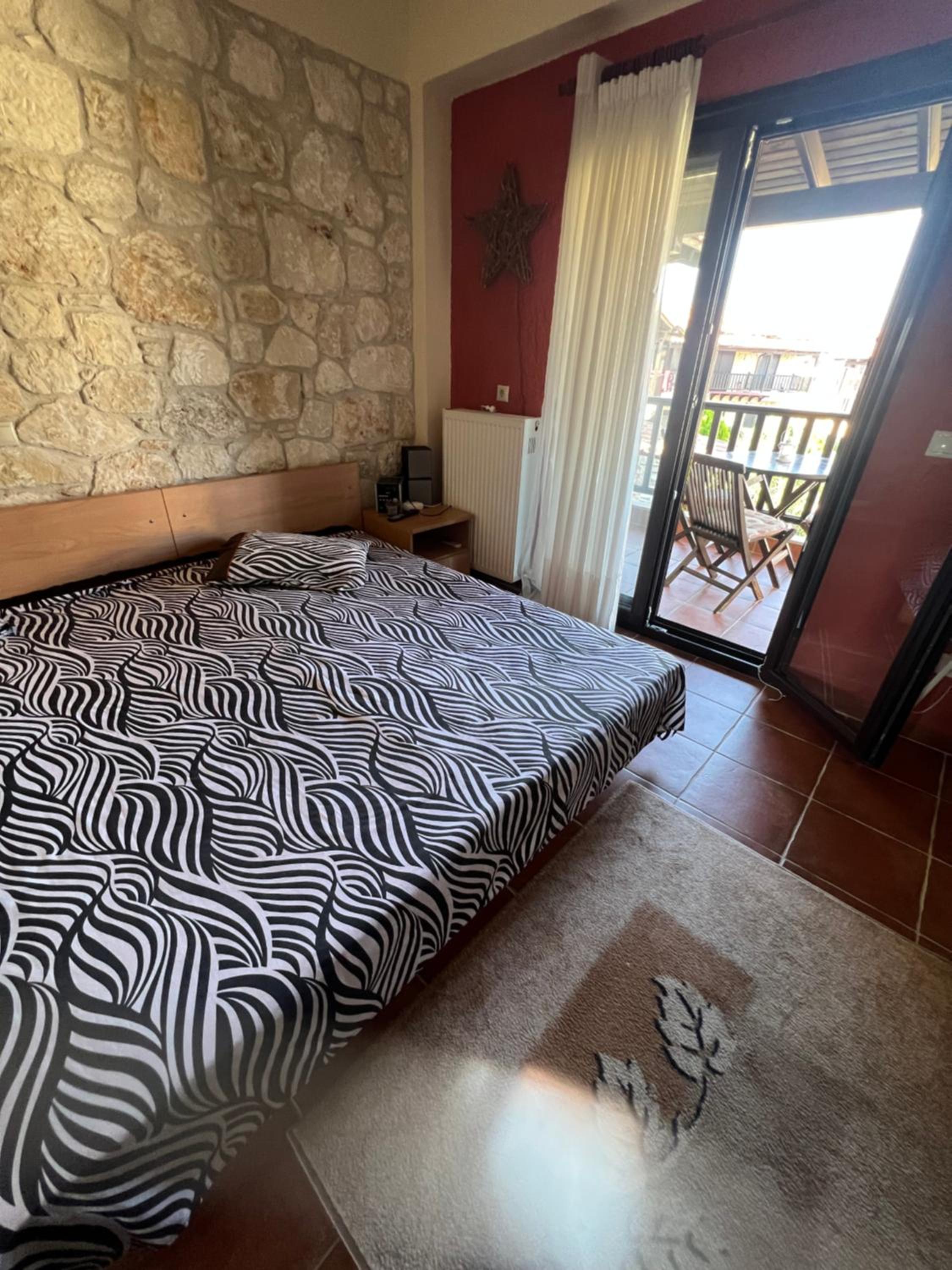 Afytos house