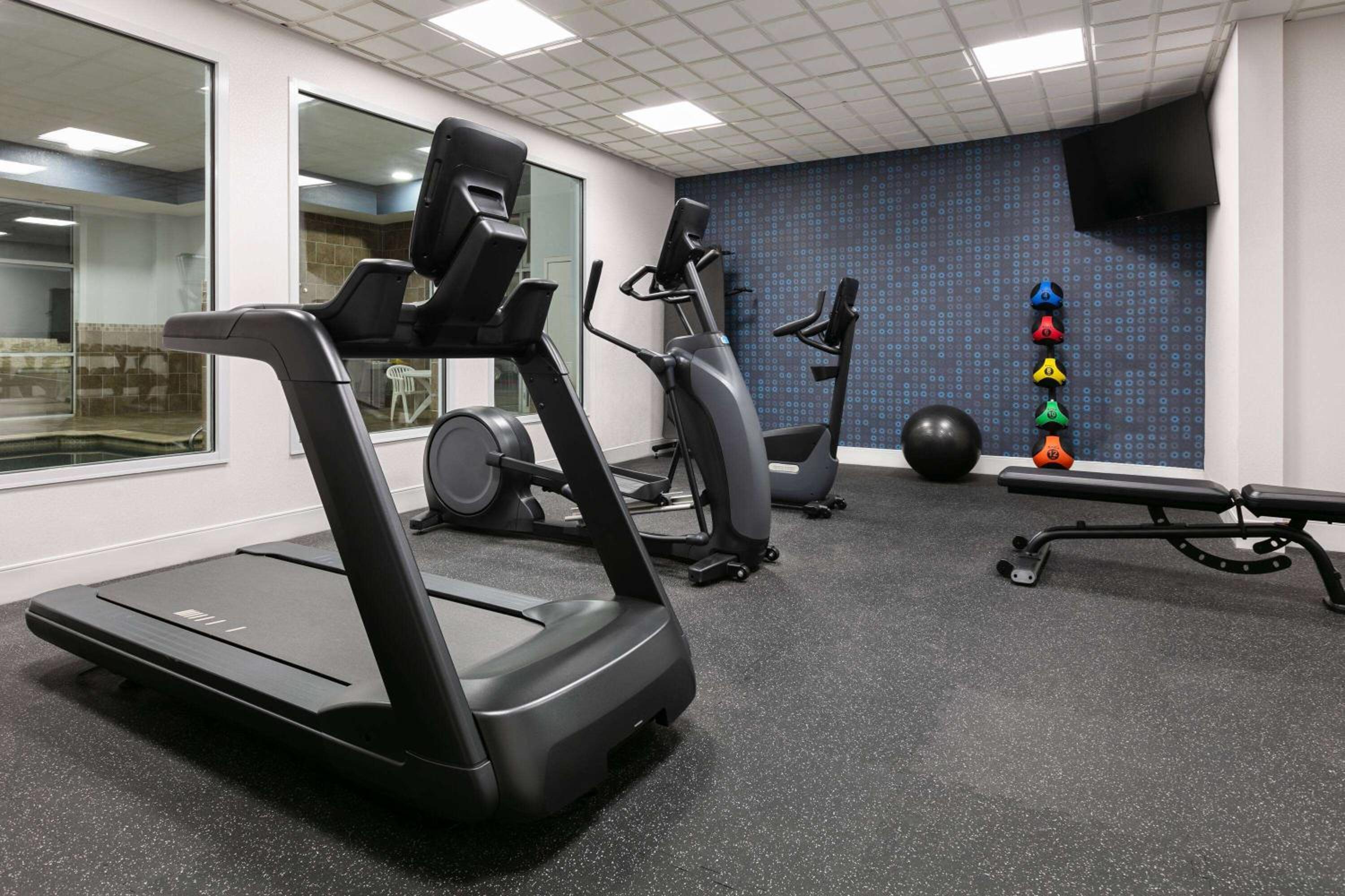 La Quinta Inn  Suites by Wyndham Ft Worth-Burleson - Property Image 4