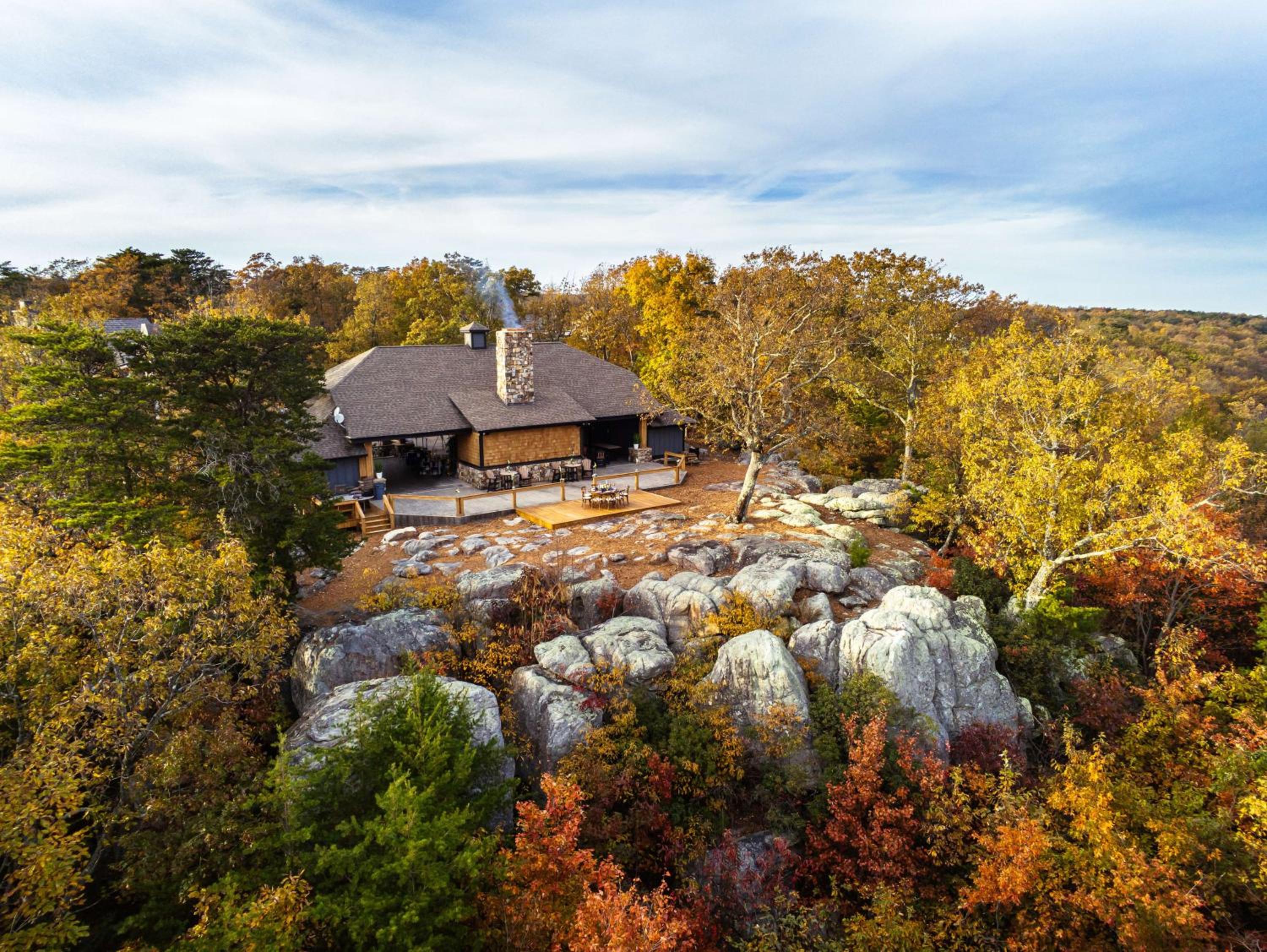 Cloudland at McLemore Resort Lookout Mountain, Curio by Hilton view 4