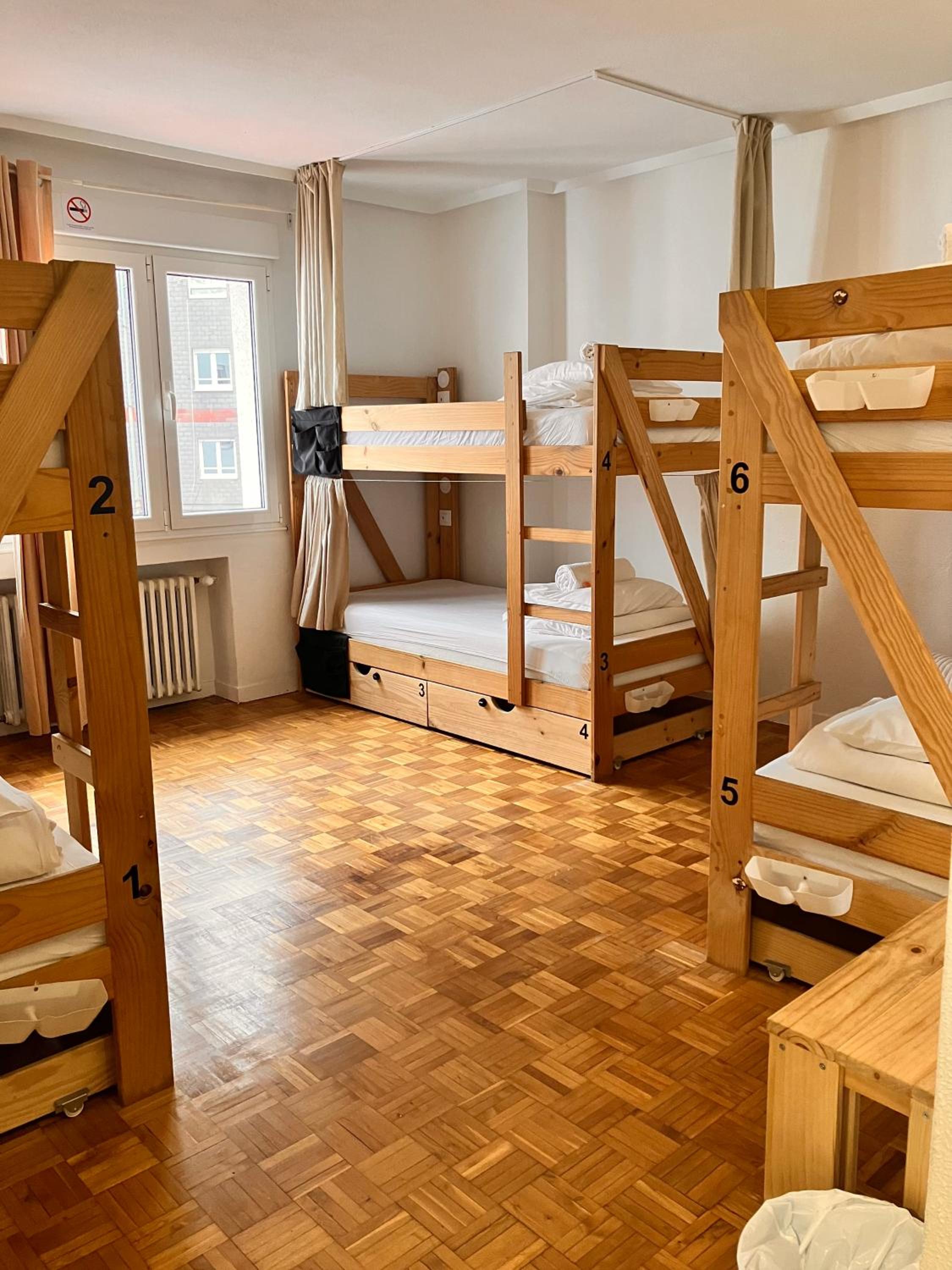 Boogalow Hostel
