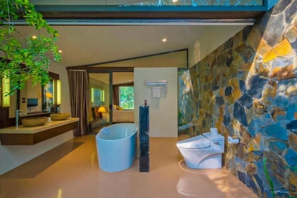 Villa R331 Forest Dai Lai Resort view 3