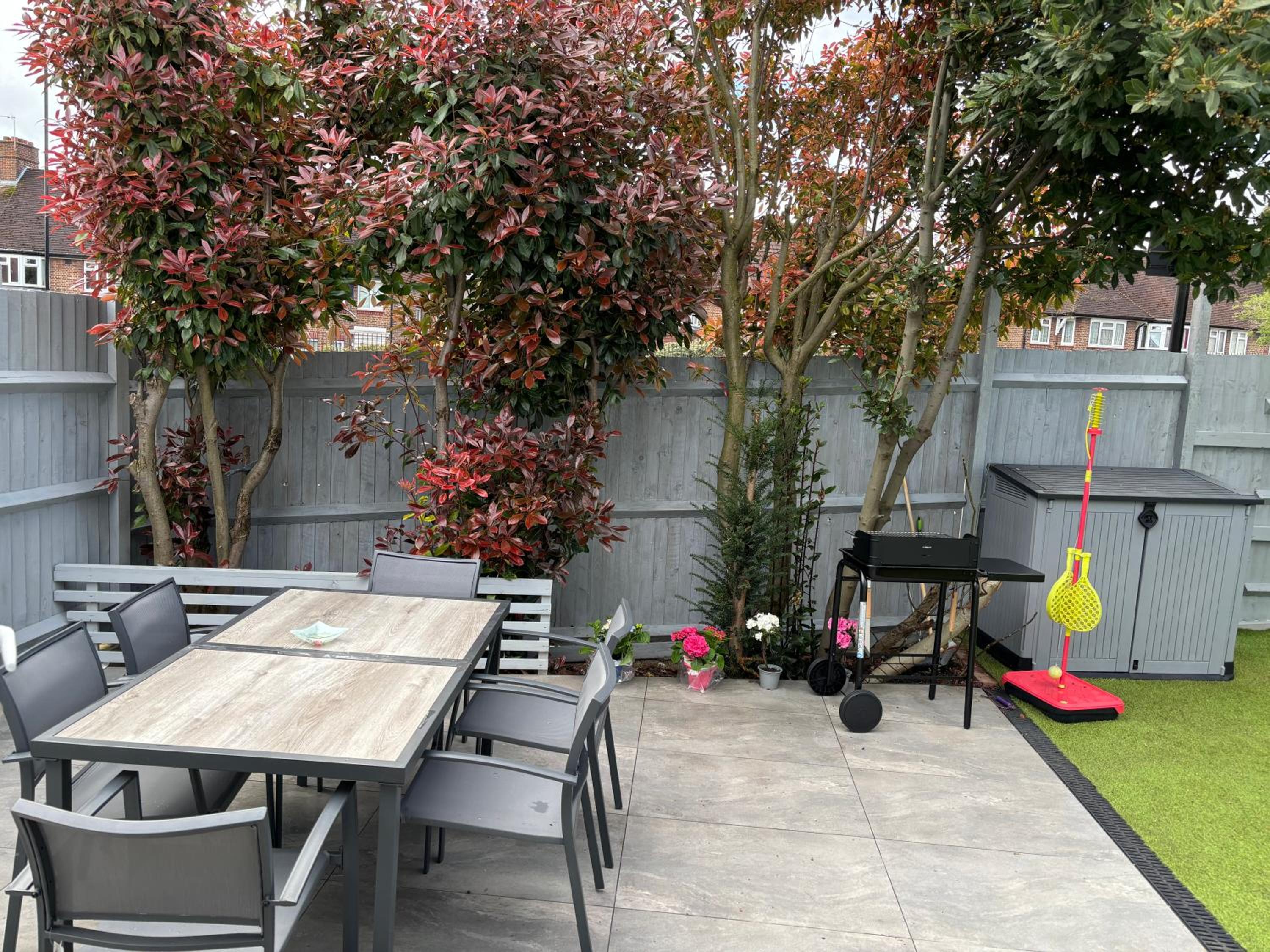 Brand New Big House with garden and free parking view 4