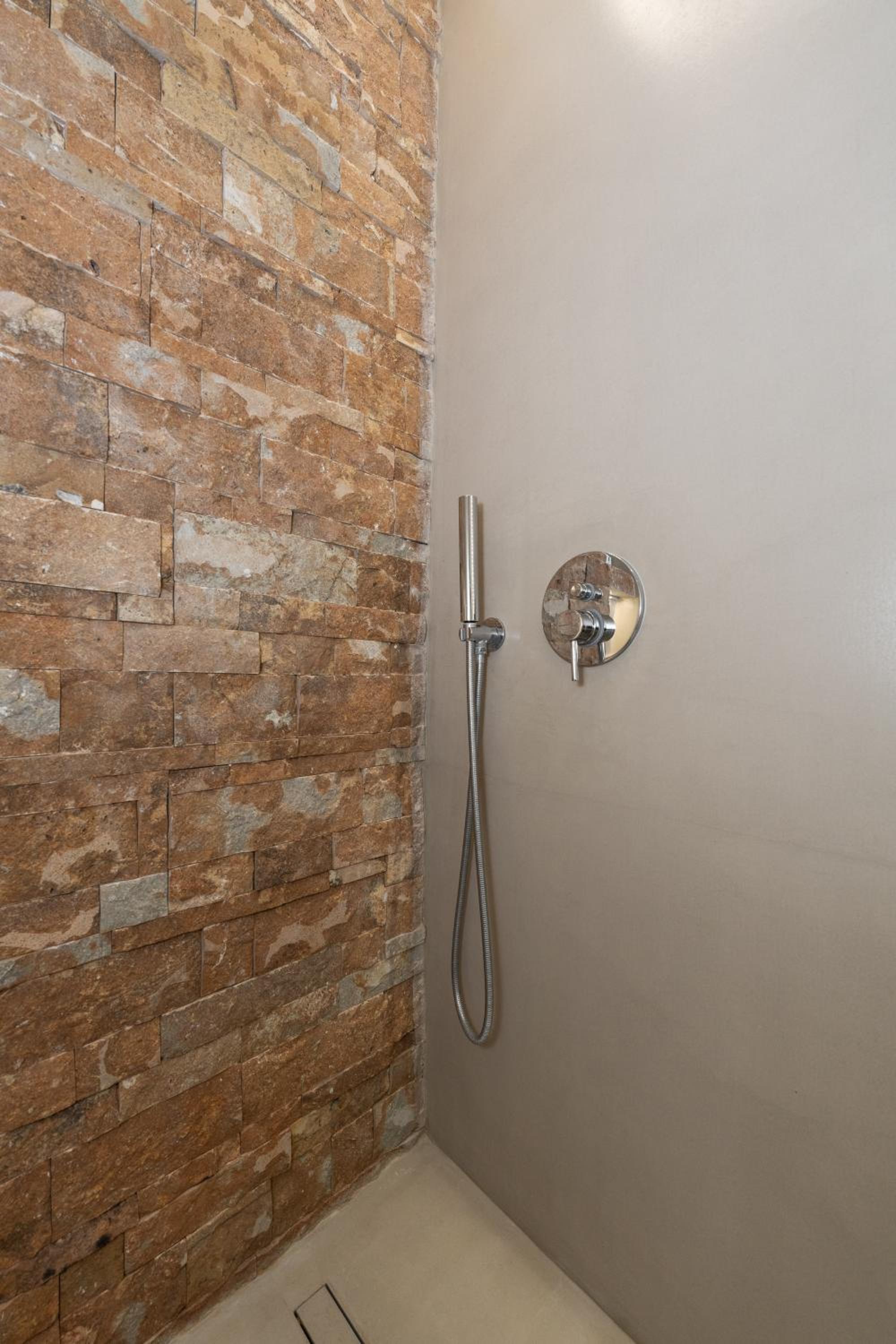 Minimal Studio with Balcony in Central Athens
