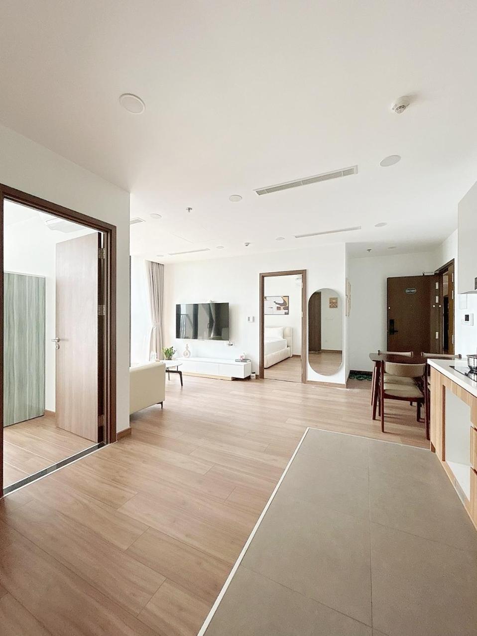 Luxury 2BR Condo in District 7
