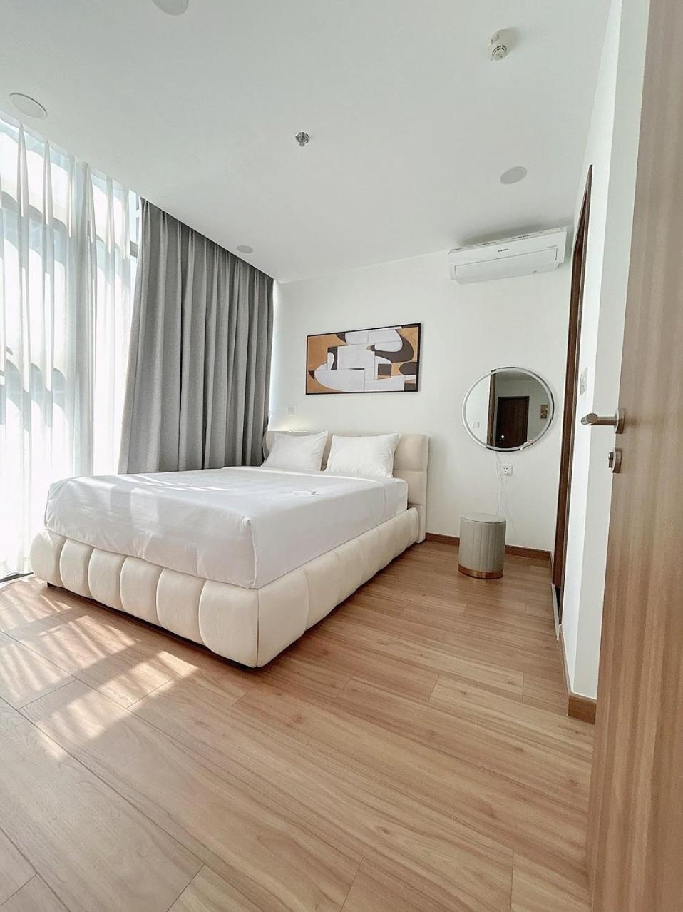Luxury 2BR Condo in District 7