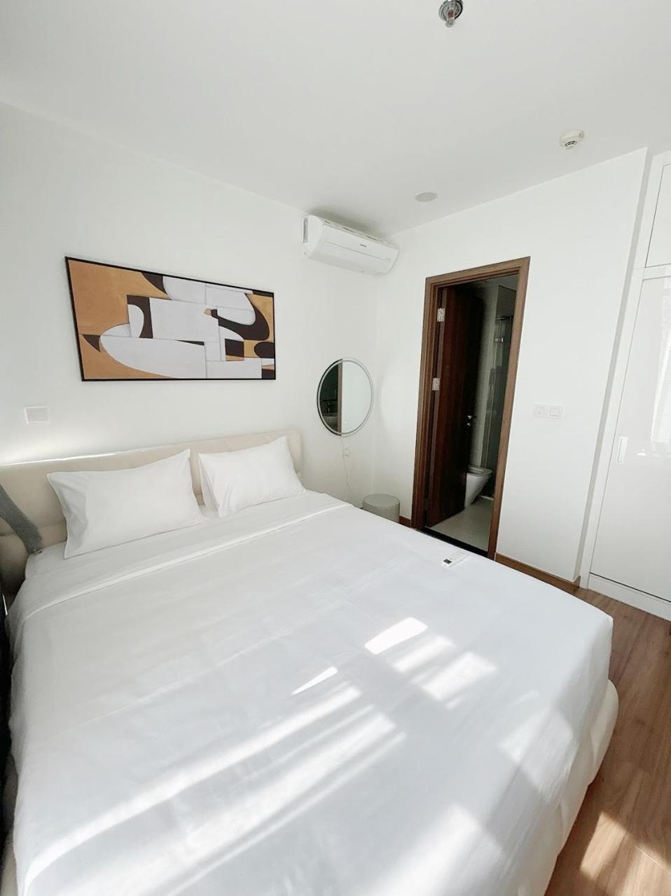 Luxury 2BR Condo in District 7