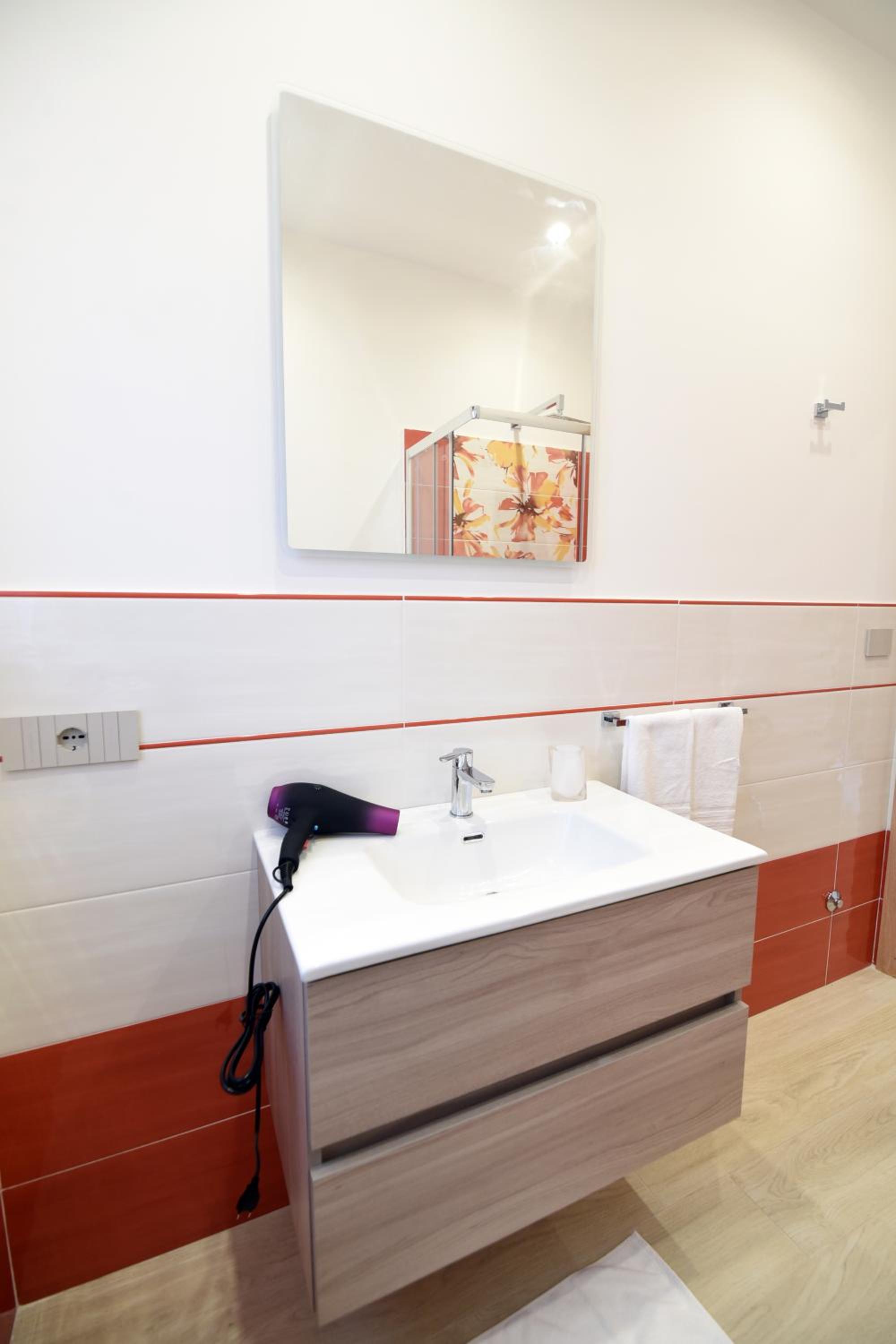 Acunto's Homes photo 3