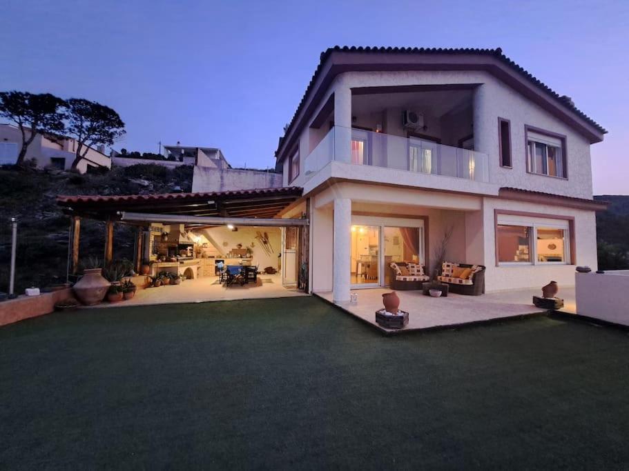 Kalamiotissa's Villa