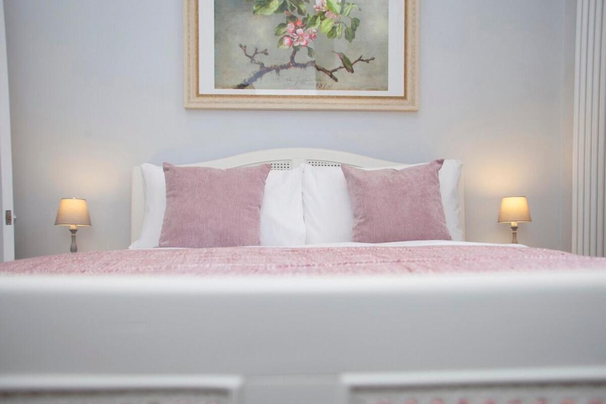 Stylish City Centre Apartment - Bath