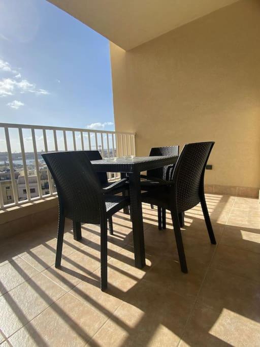 Central Sliema 3bdr. Apartment view 2