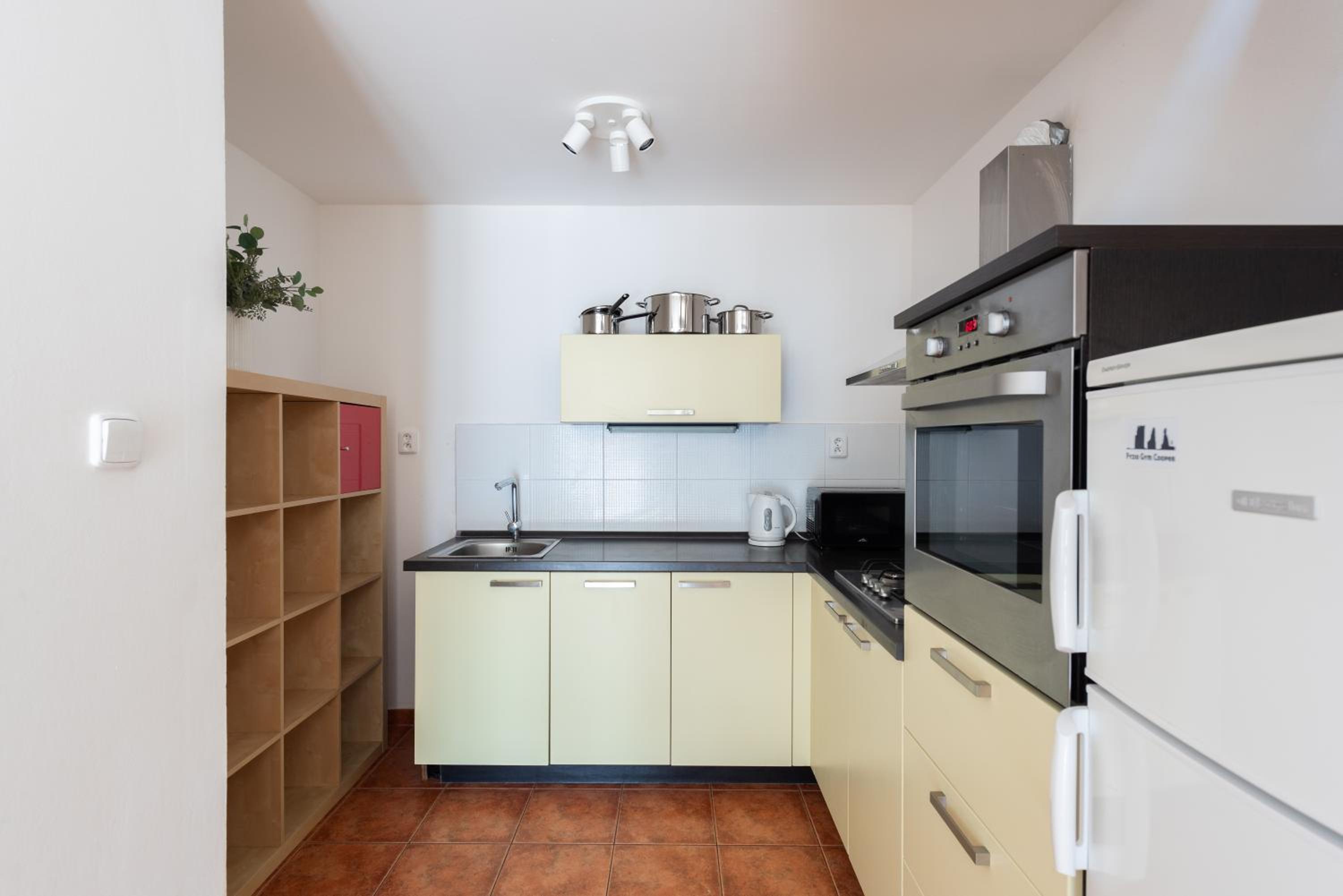 2-level apartment with large balcony