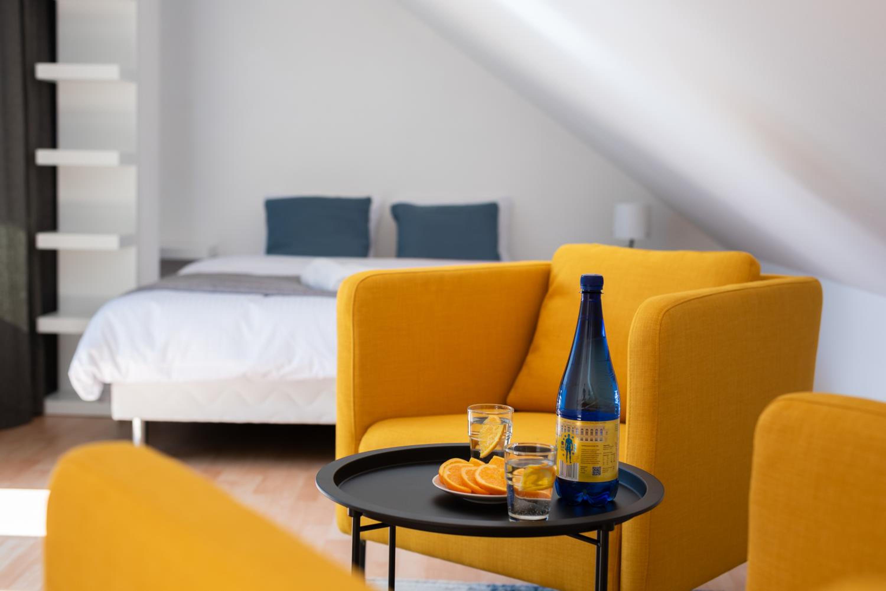 2-level apartment with large balcony
