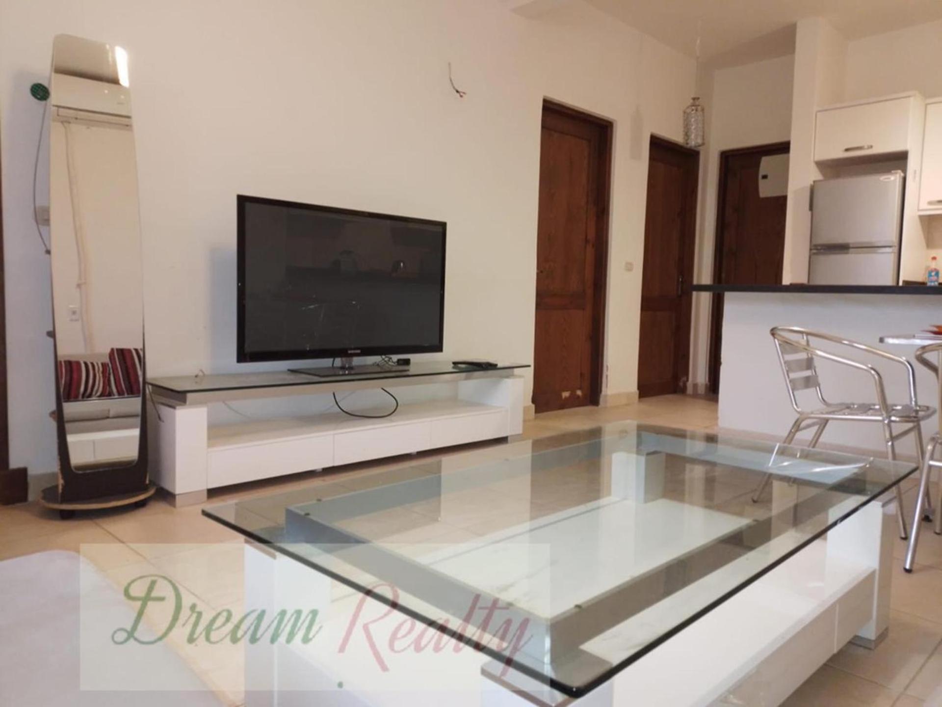 Remarkable 2-Bed Apartment in Makadi Heights view 3