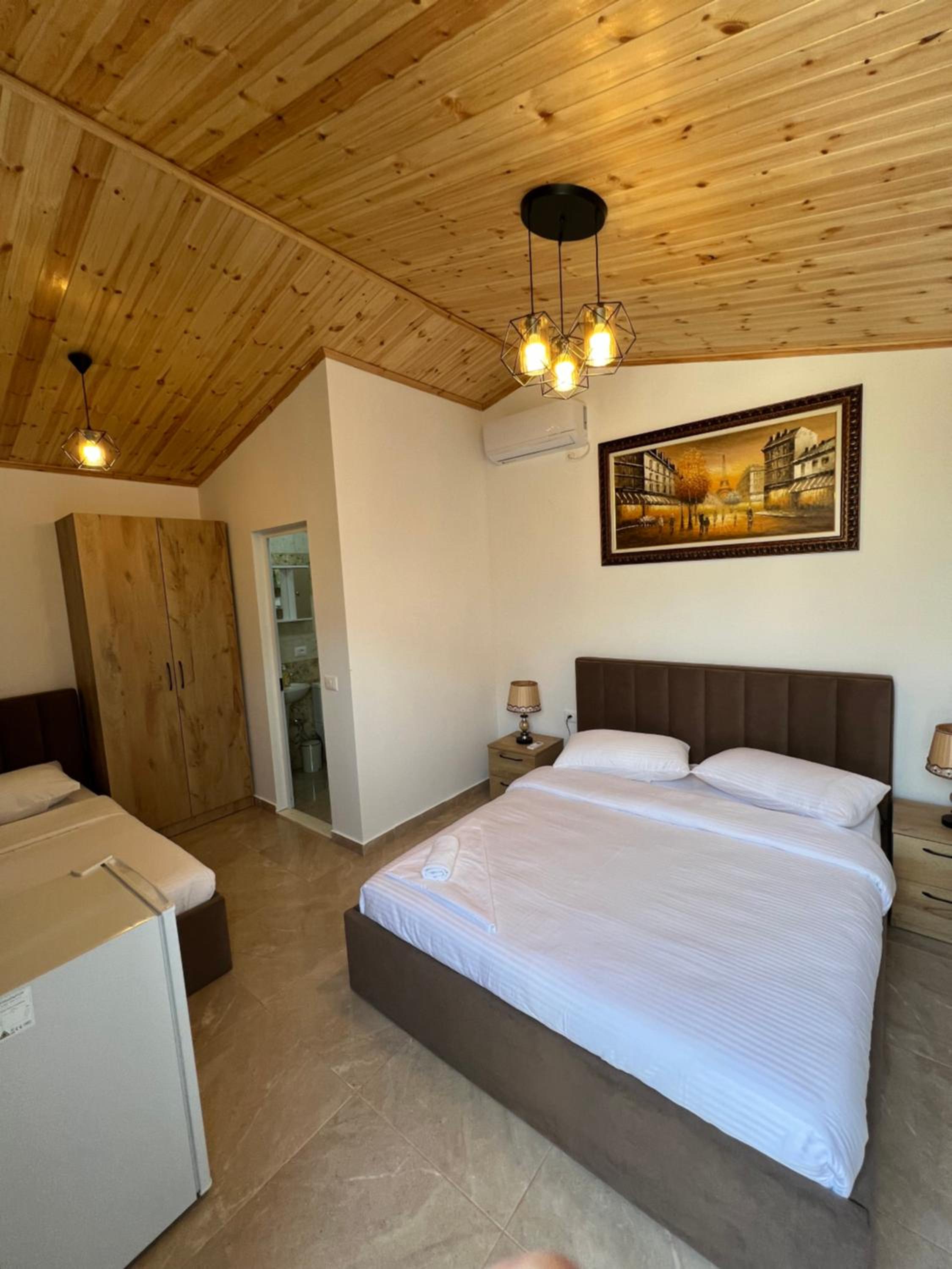Lake Bliss Cabins
