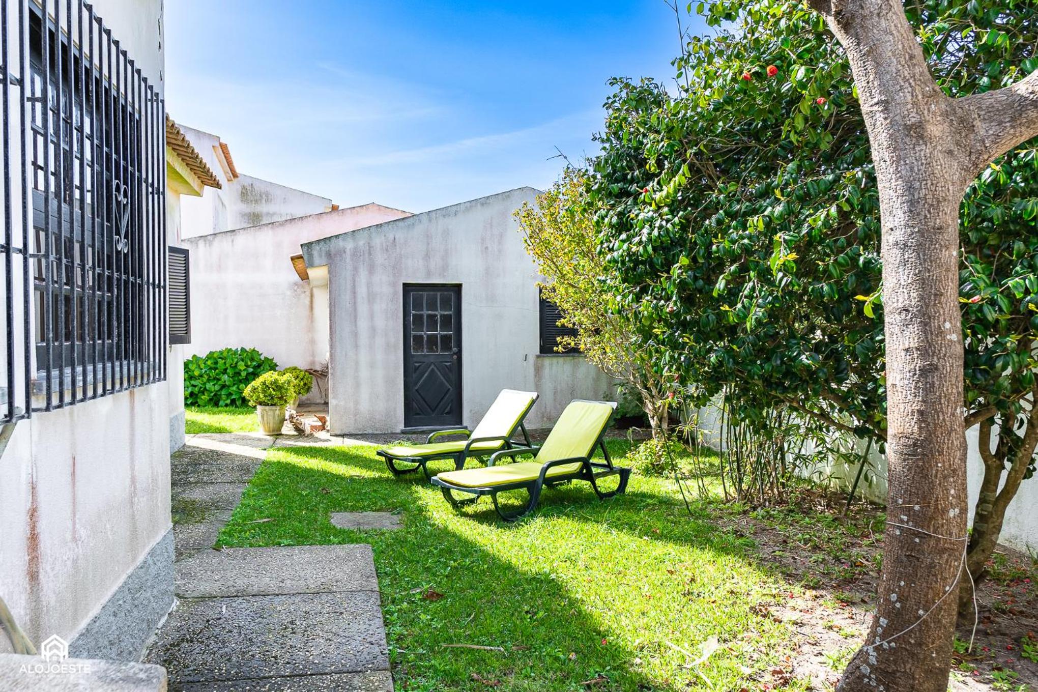 Villa Mosca - 4 Bedrooms & BBQ, Santa Cruz view 3