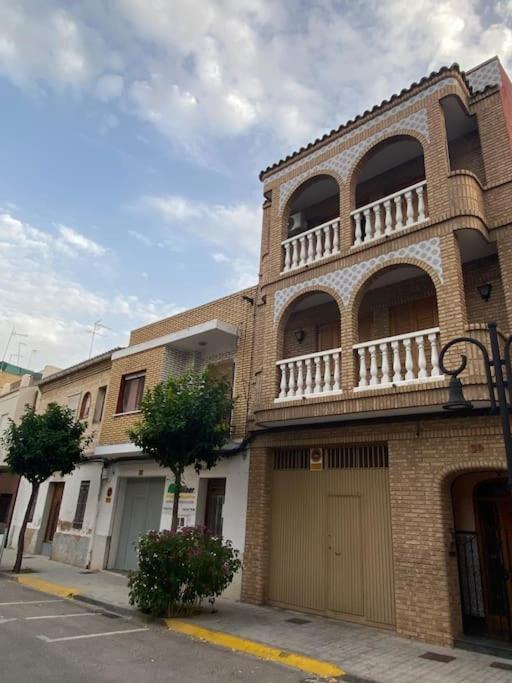 Calm Jungle Apartment Near Valencia