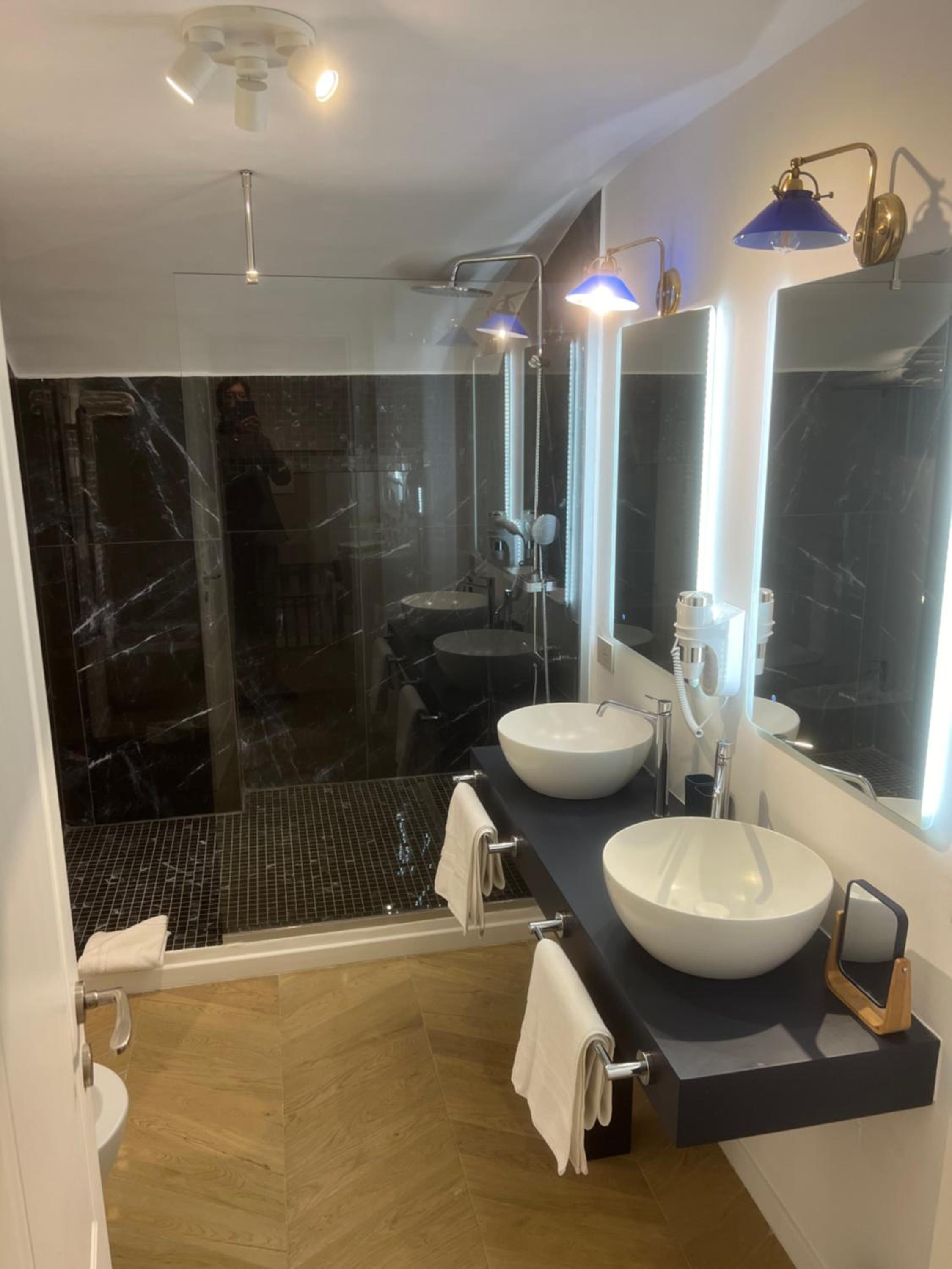 Rome luxury blue suites- IMPERIAL