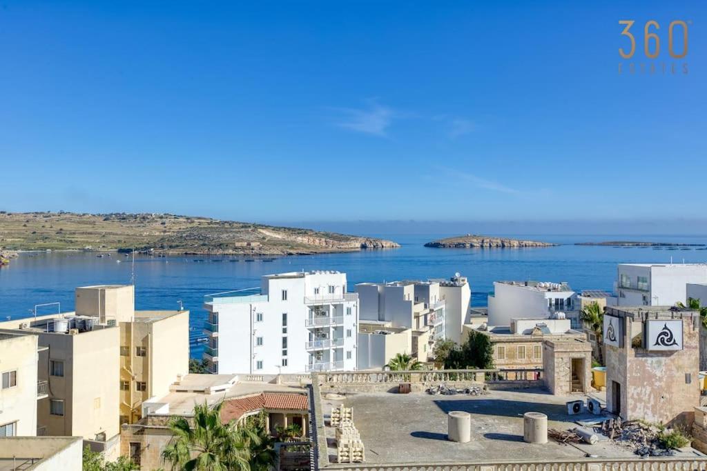 Beautiful Penthouse with private terrace & seaview by 360 Estates photo 4