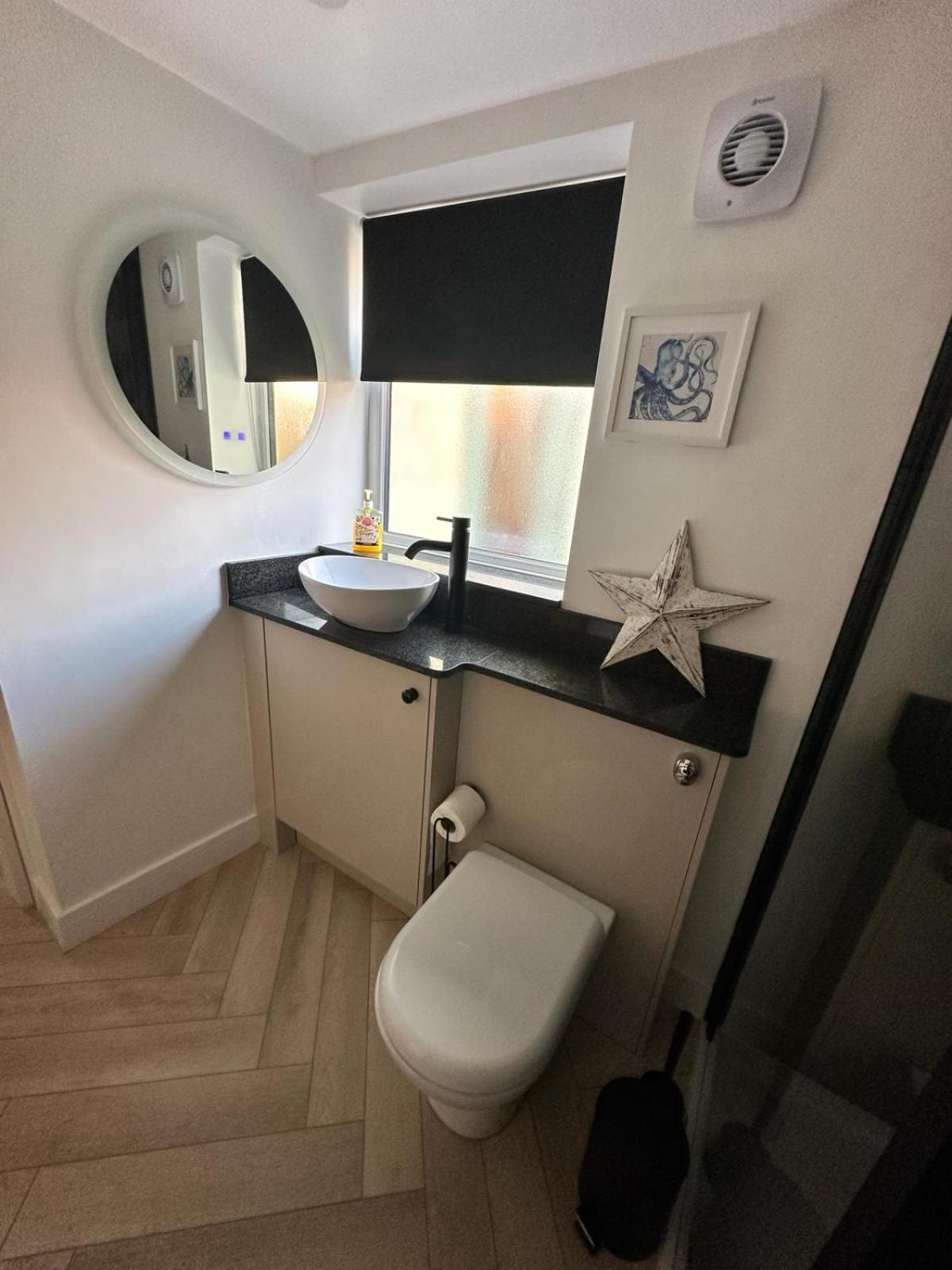 Saffron Cottage - Modern, central, seaside, 1Bed