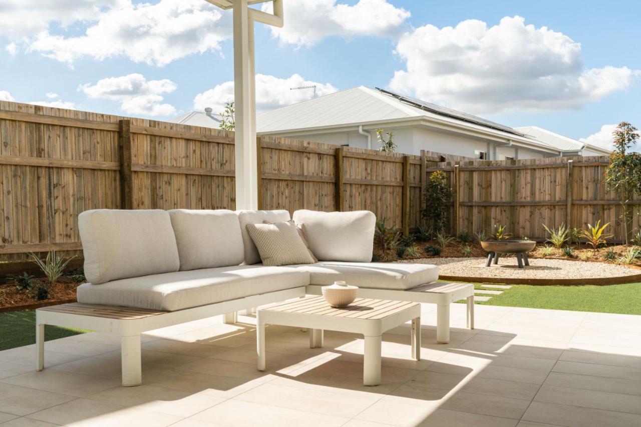 Cream Elegance Brand new Luxury 5BR Ex Display Home