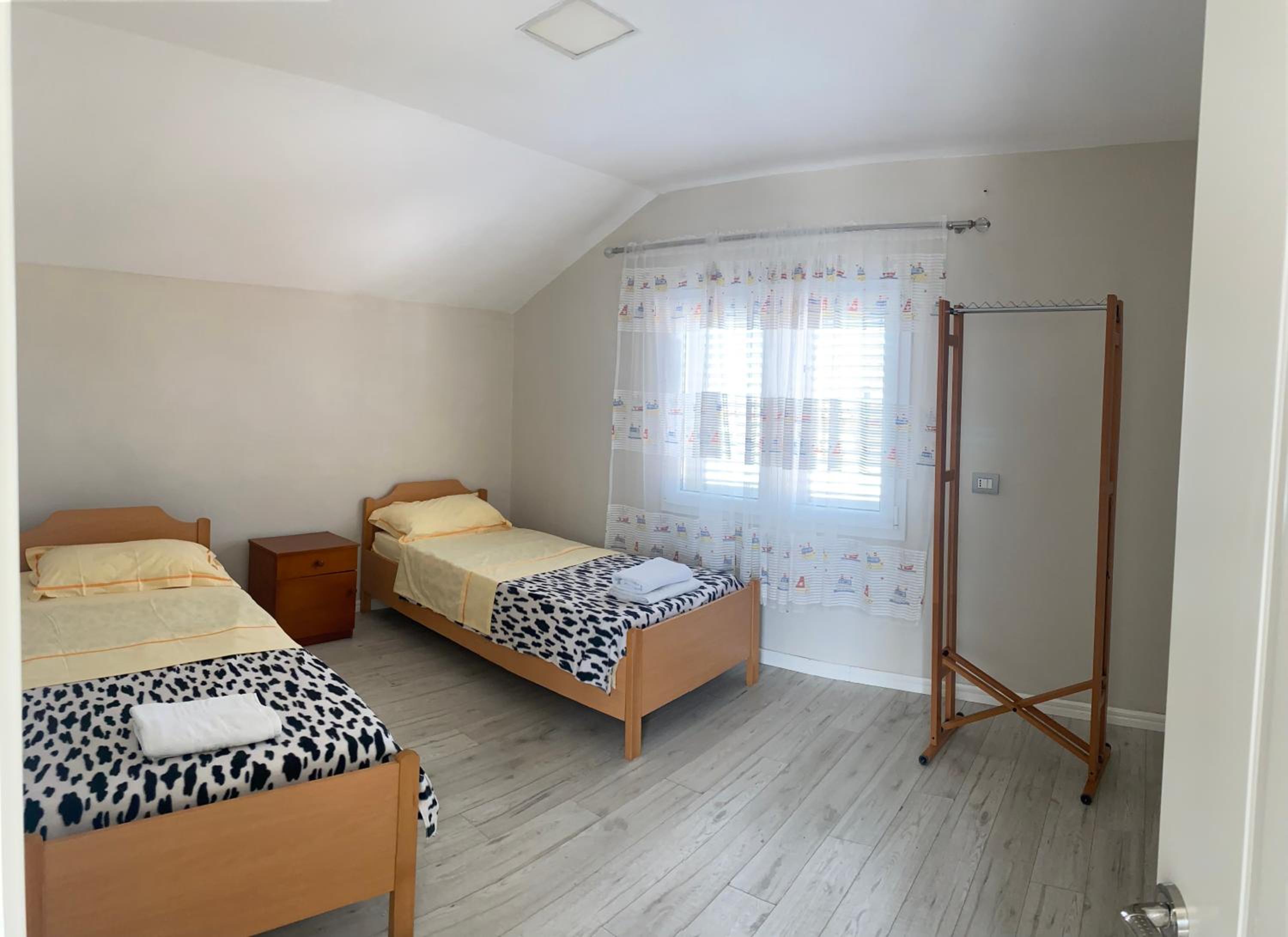 HENRI'S APARTAMENT