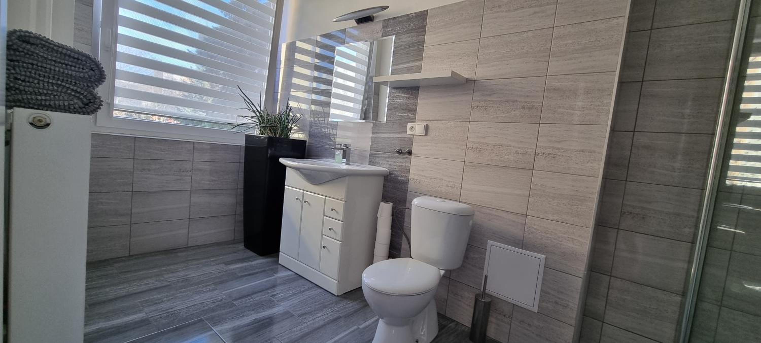 Bordó apartmán A4 v Chomutově