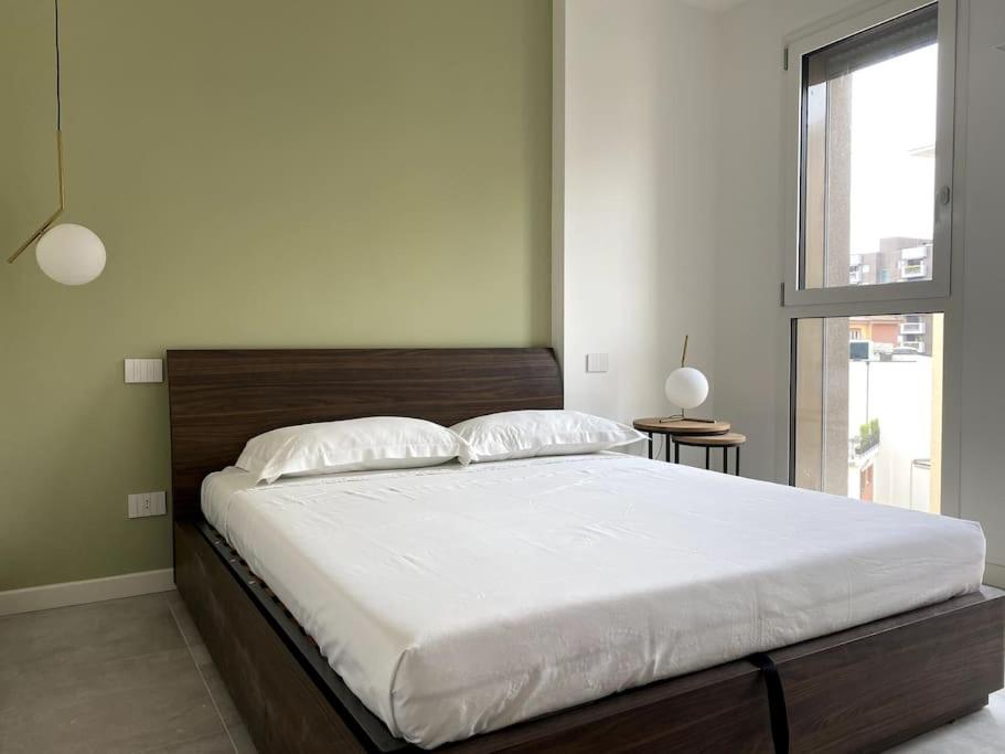 Luma Apartment: Luxurious Terrace in Skyscraper 5 minutes from Duomo