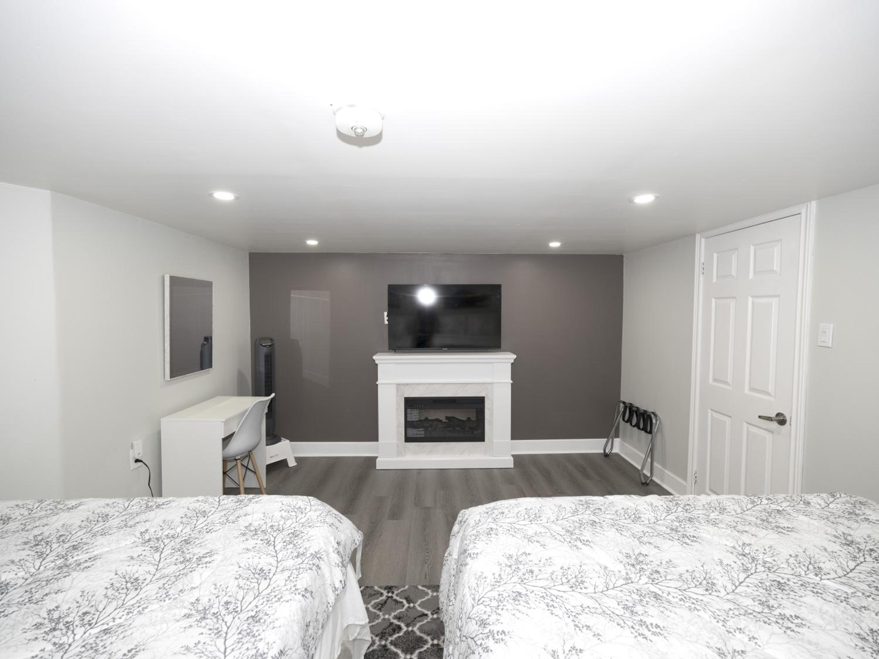 Serene Niagara Guest House
