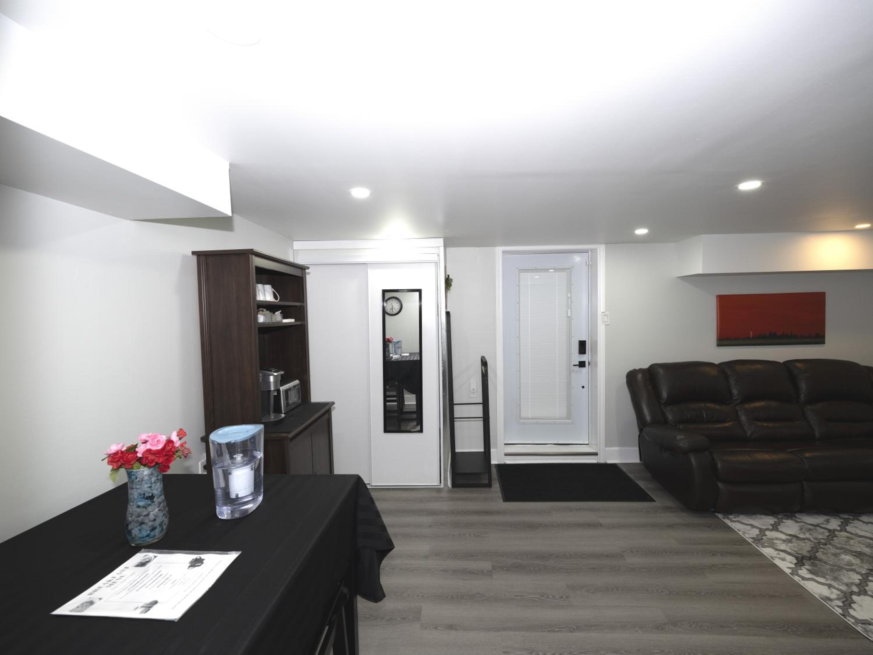 Serene Niagara Guest House