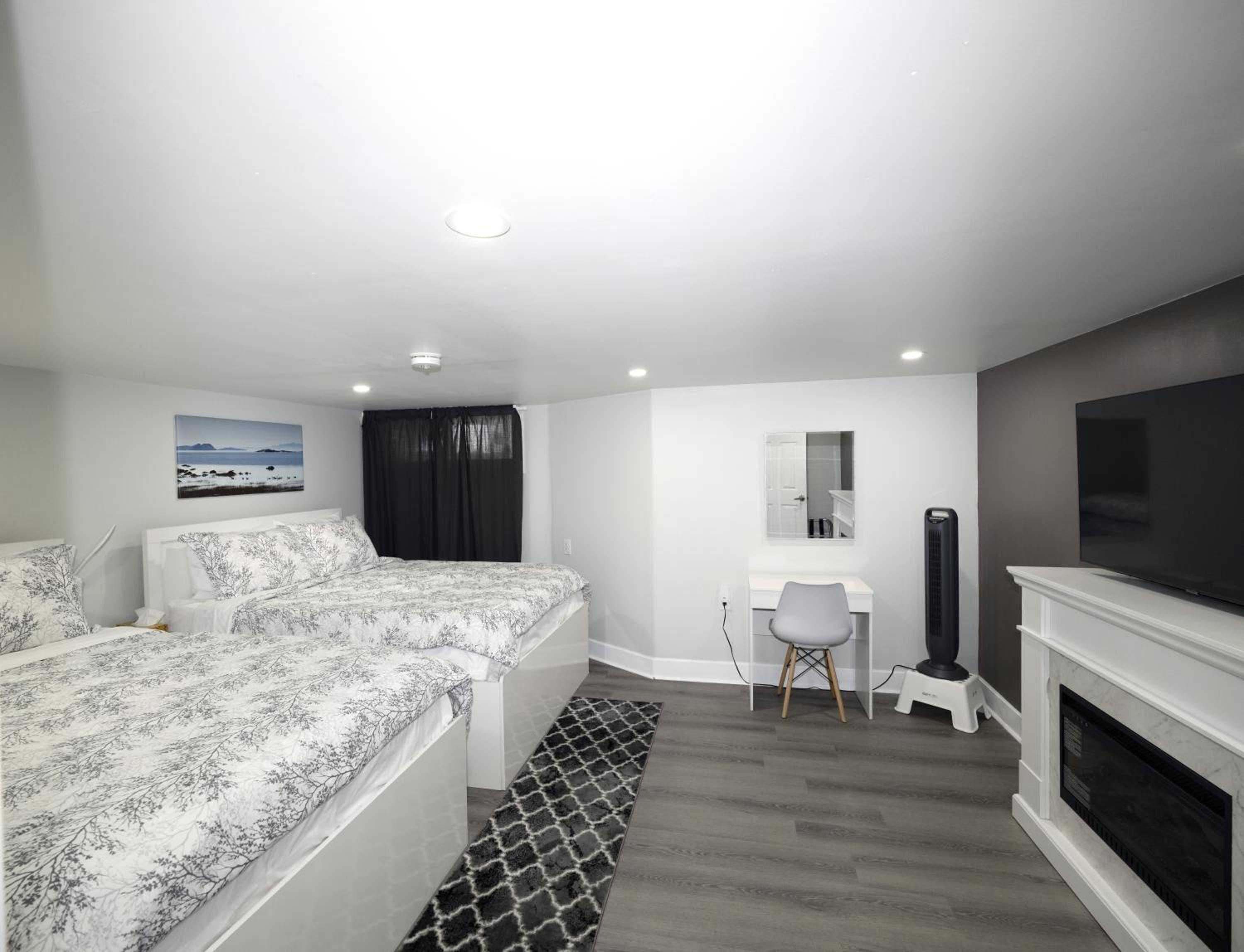 Serene Niagara Guest House