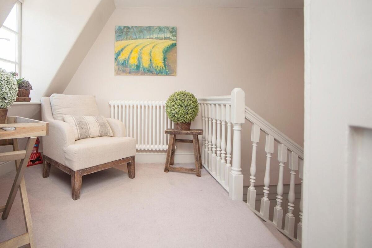 Elegant Georgian Maisonette - Central Bath view 2