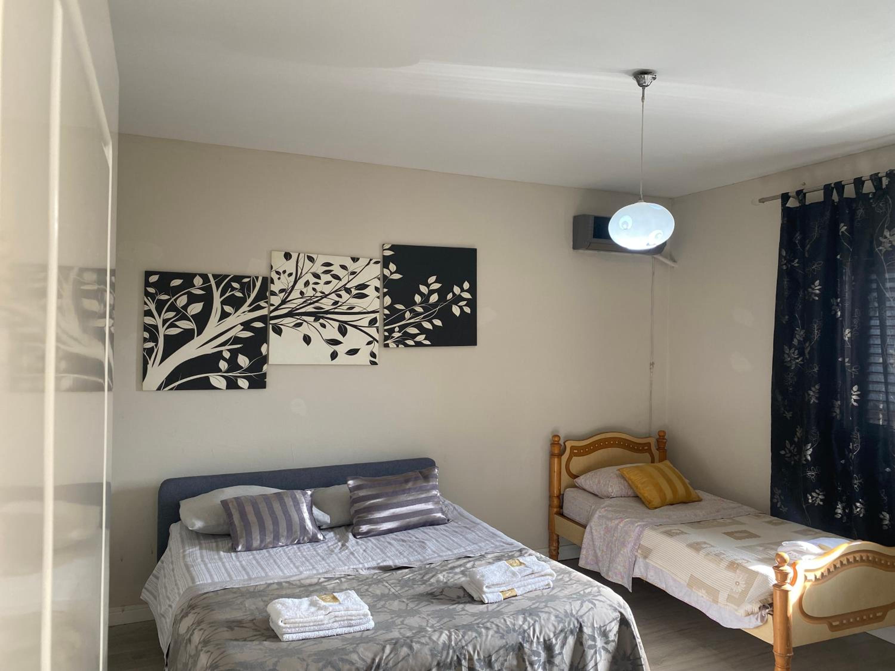 HENRI'S APARTAMENT