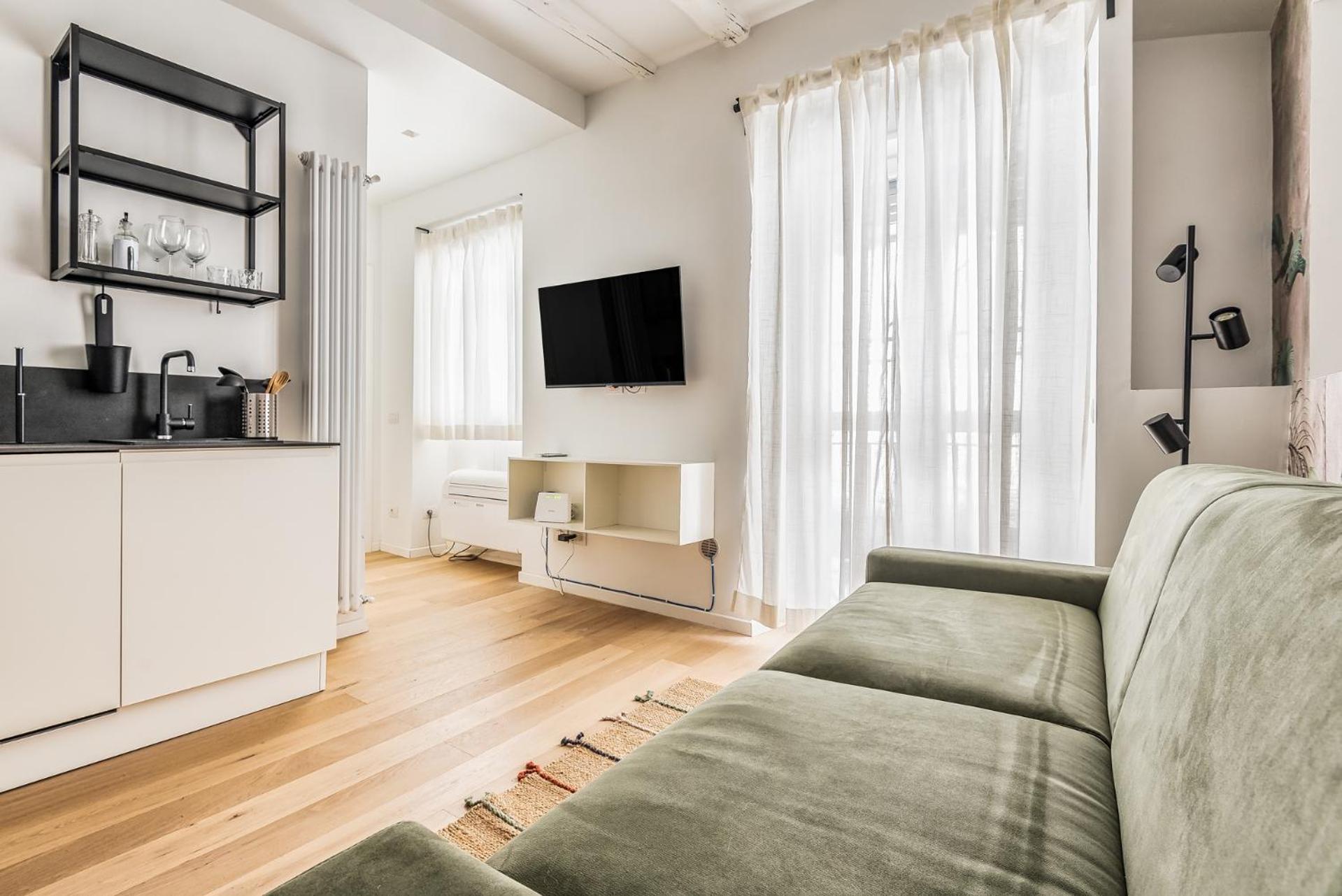 Milano Via Cagnola Arco della Pace 4PAX-WIFI