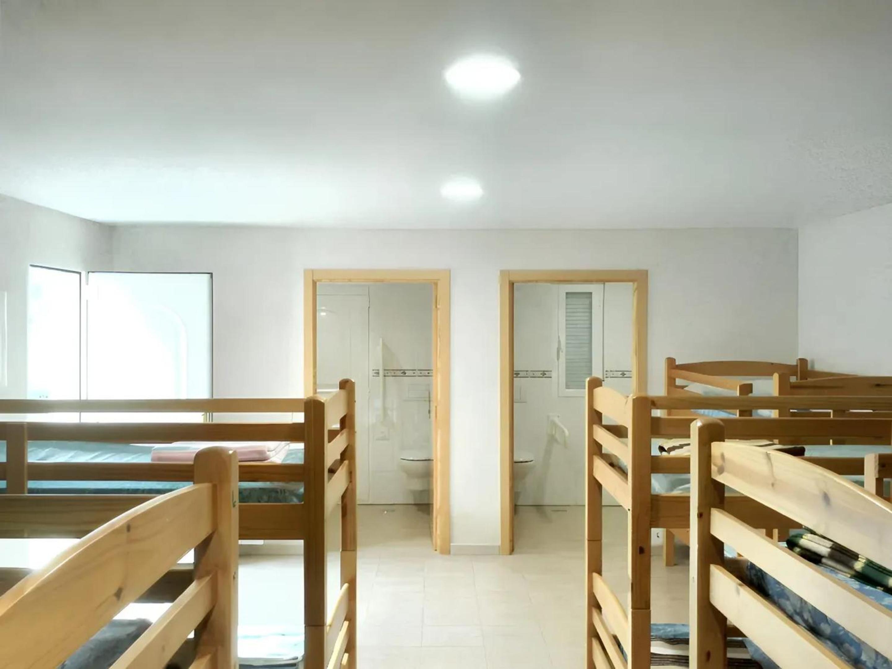 Spacious house in Navaluenga with lake view