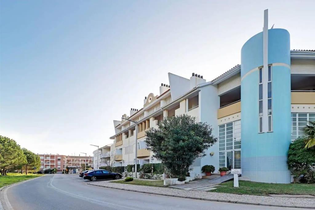 Marina Family Duplex with Pool view 4