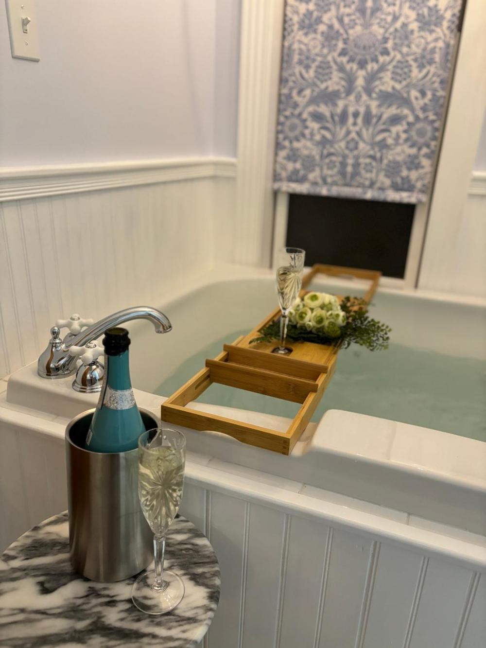 Spouter Inn Bed & Breakfast
