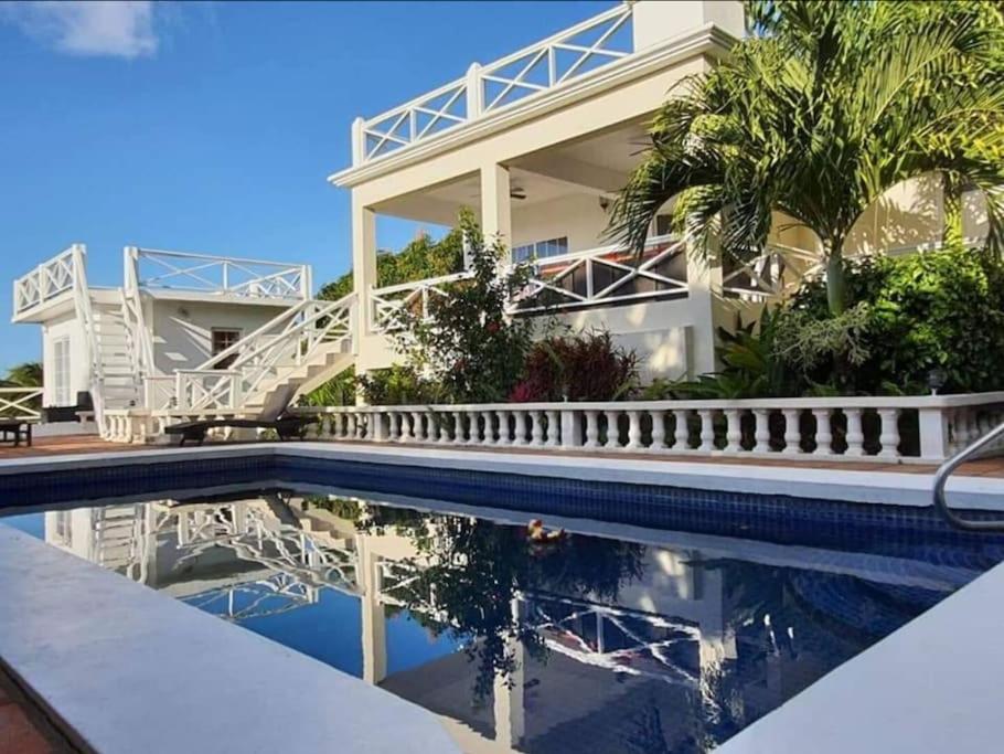 Old Town Studio with Separate Affiliated Pool House - Photo 6