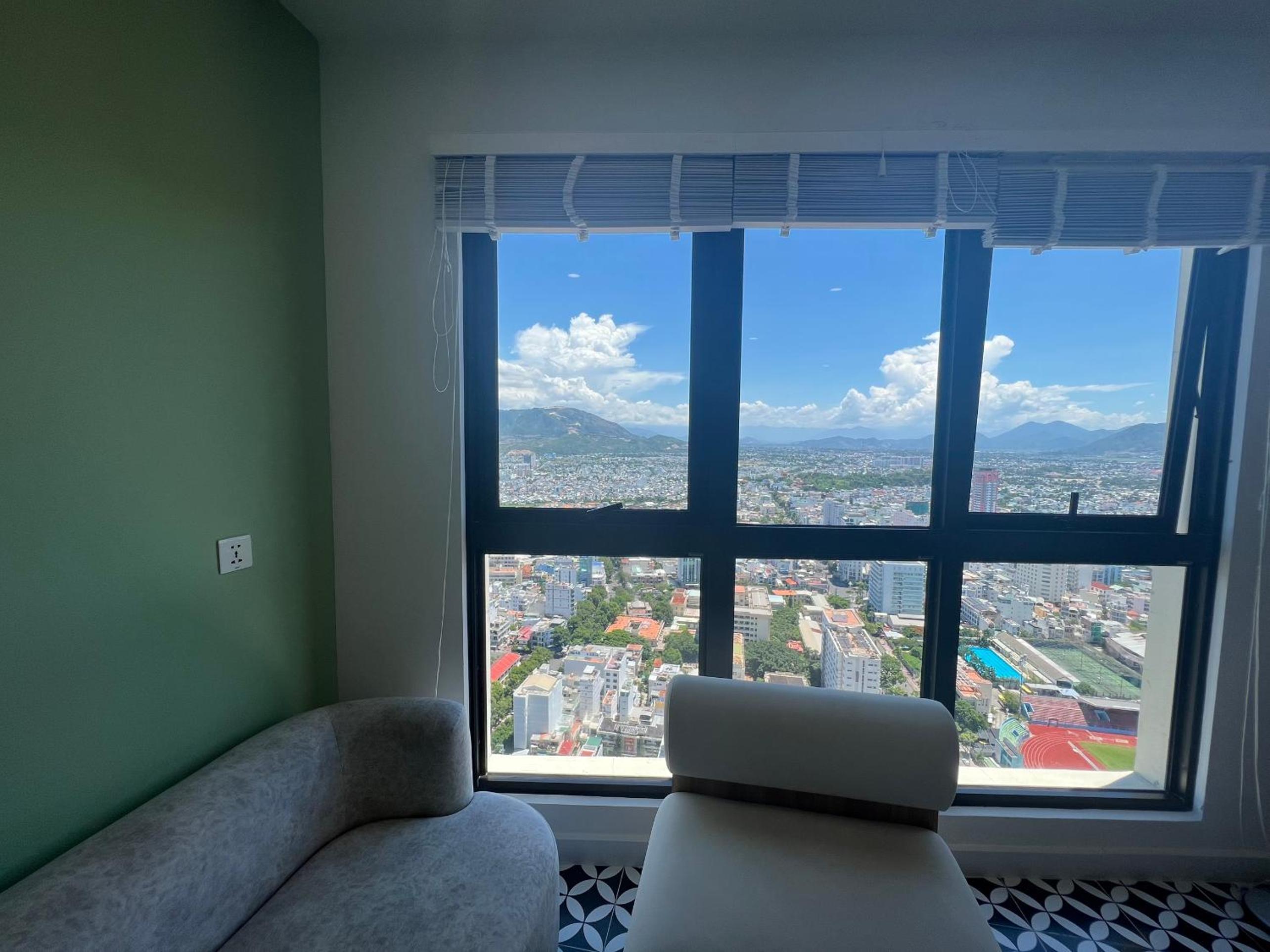 LOVING APARTMENT