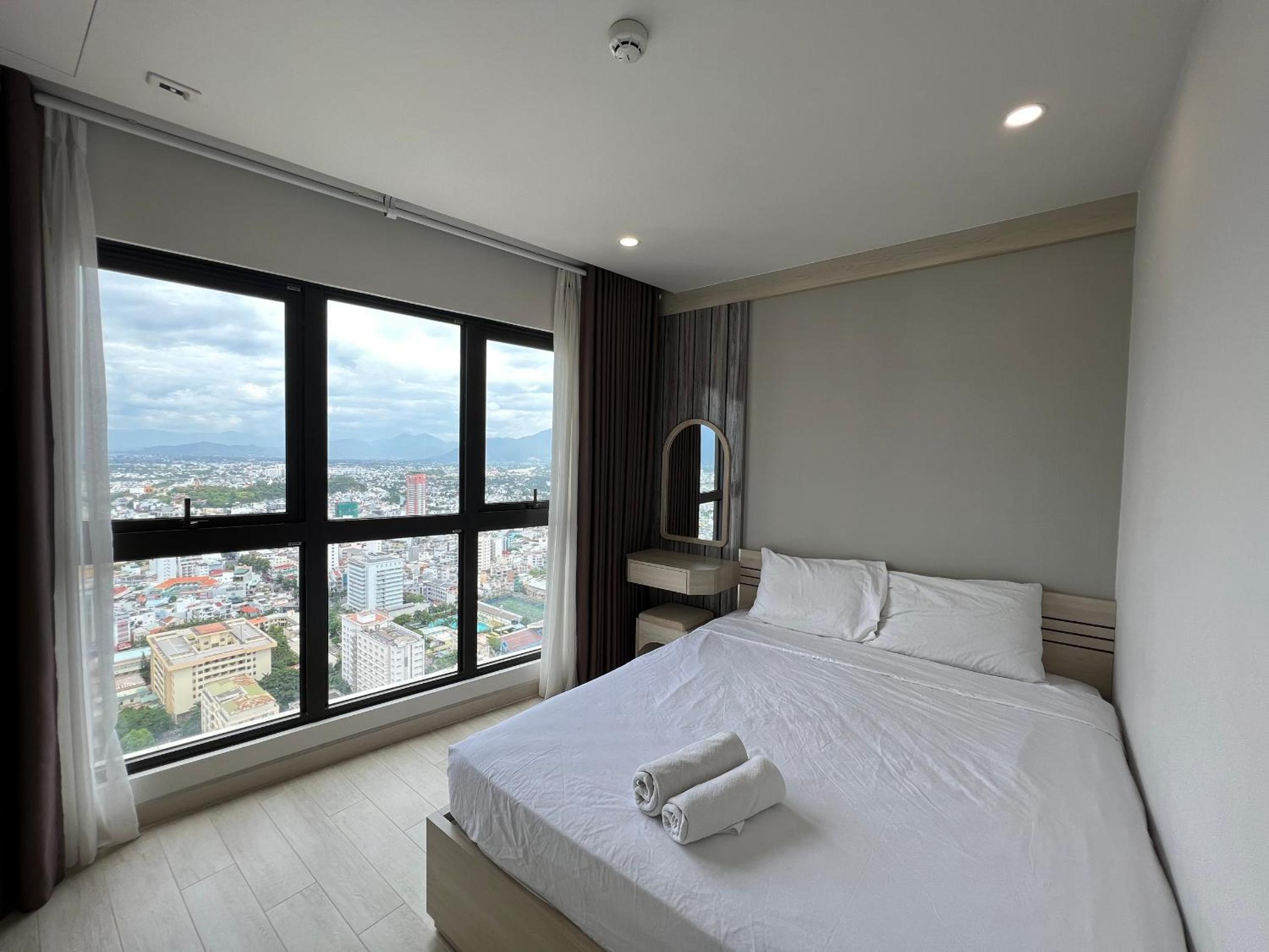 LOVING APARTMENT