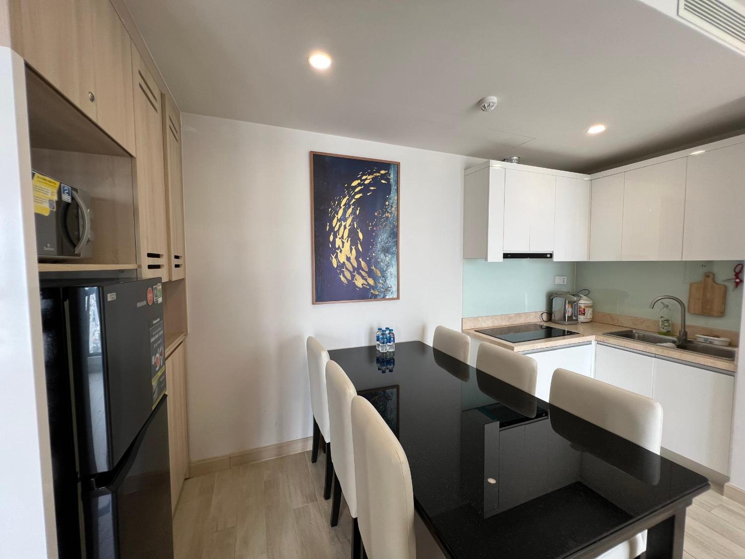 LOVING APARTMENT